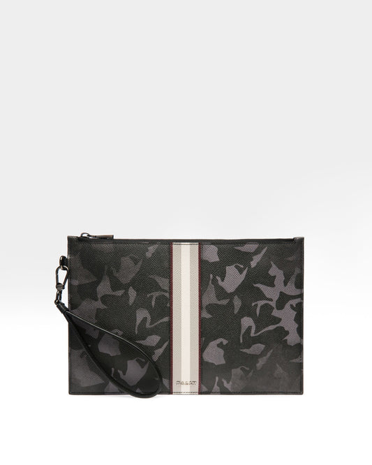 Benery Leather Necessaire In Black
