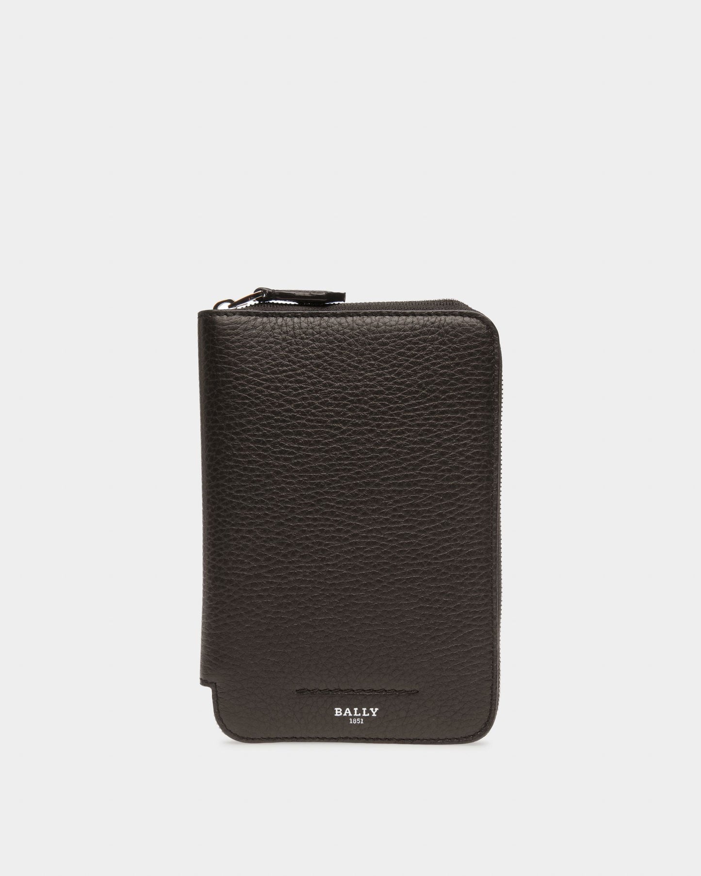 Serwyn Leather Travel Wallet In Black