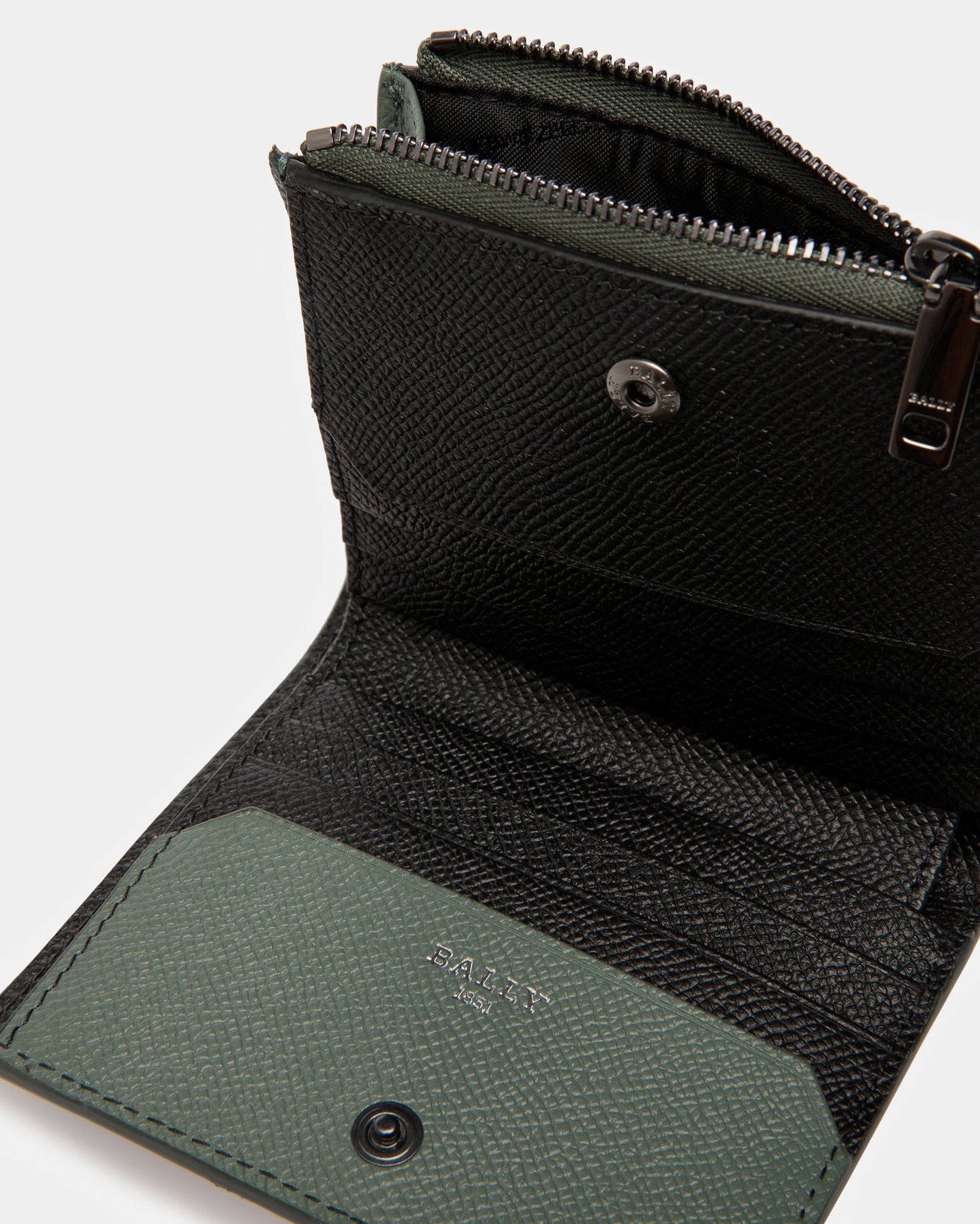 Bunner Leather Wallet In Sage And Black