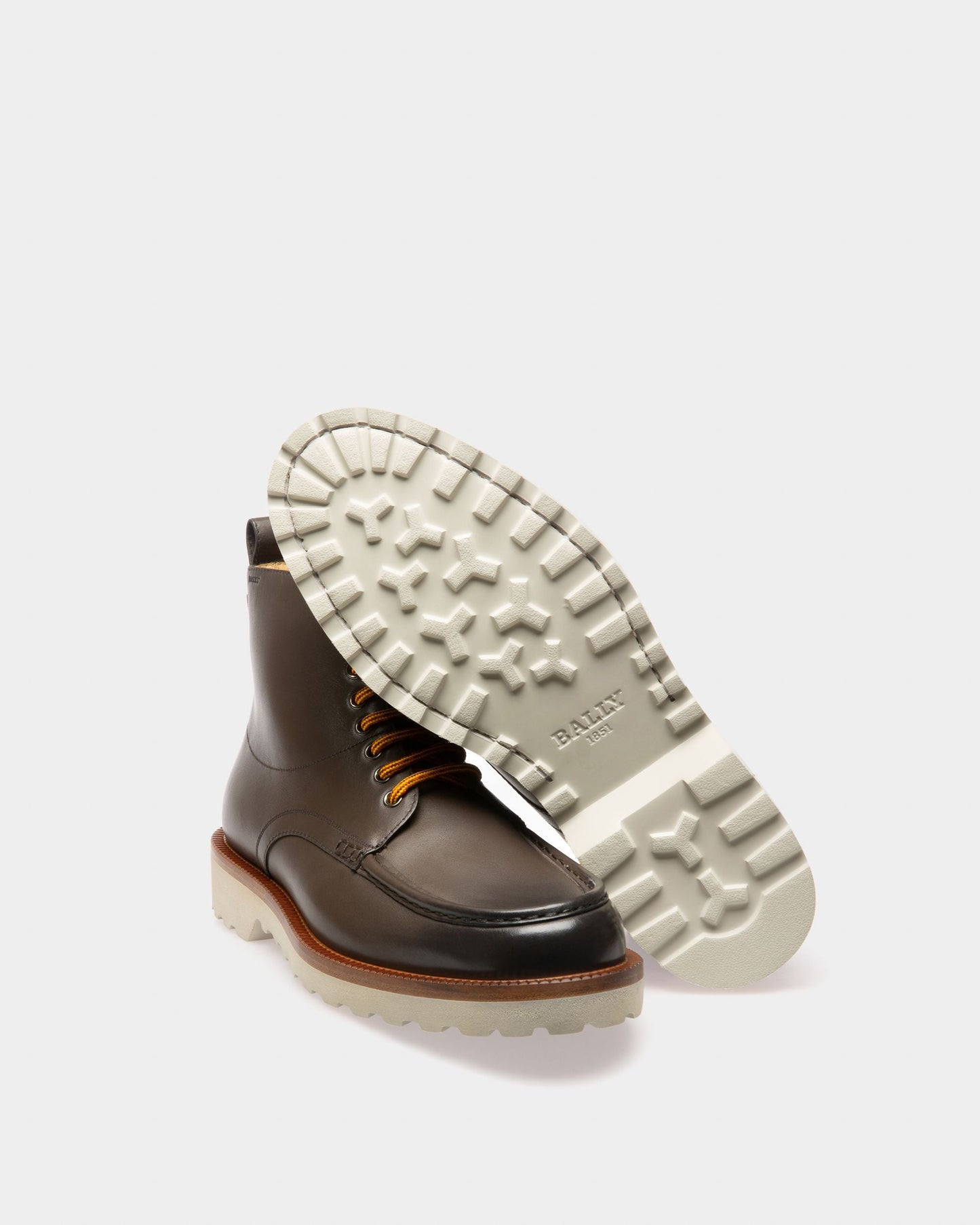 Nottingham Boot in Army Green Leather