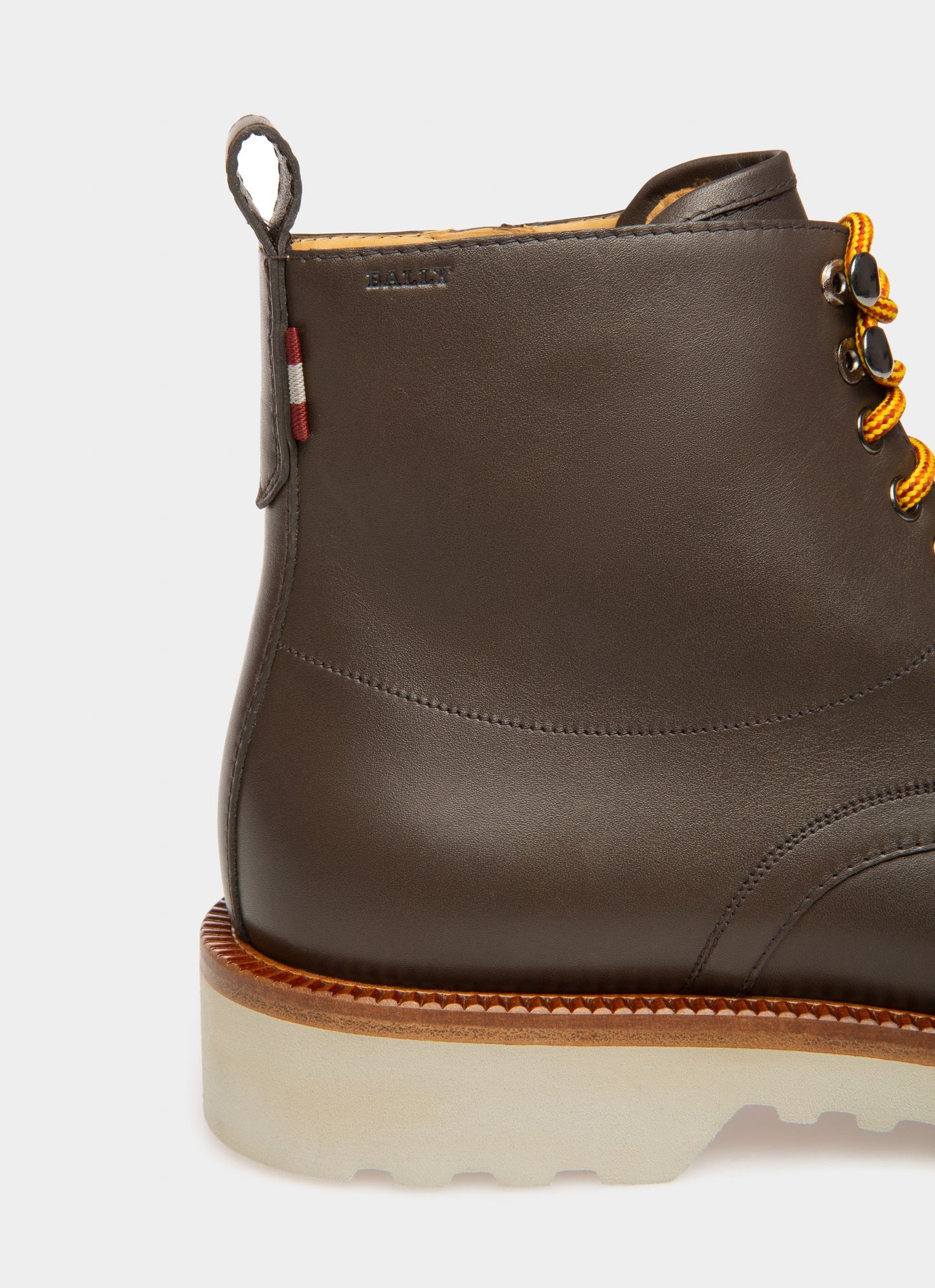 Nottingham Boot in Army Green Leather