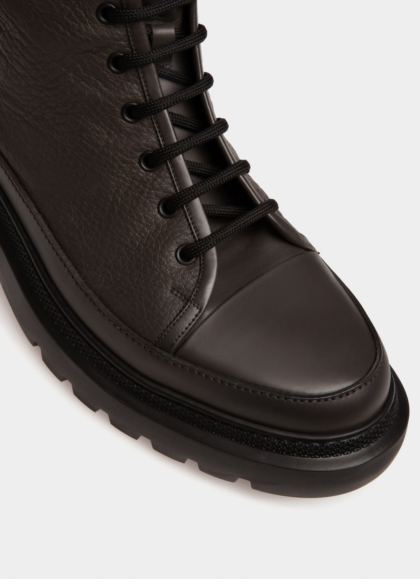 Vatiz Leather Boots In Army Green