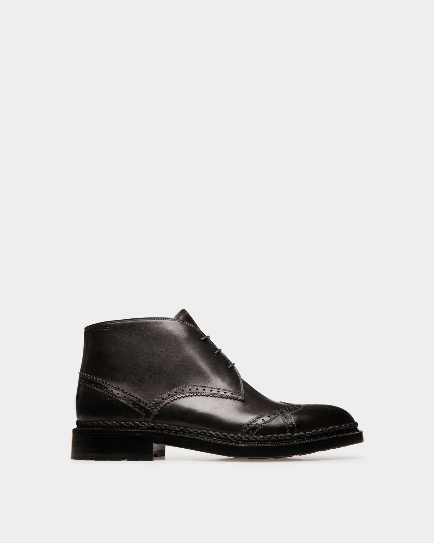 Oktavio Leather Boots In Black