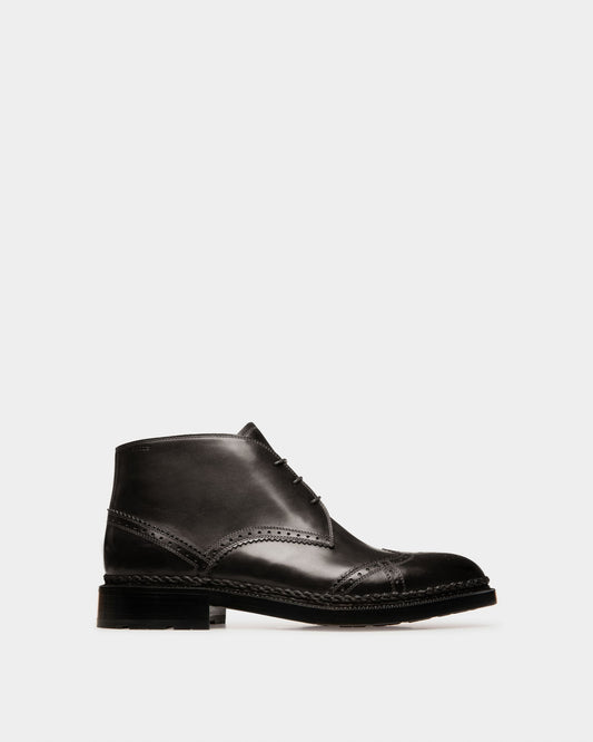 Oktavio Leather Boots In Black