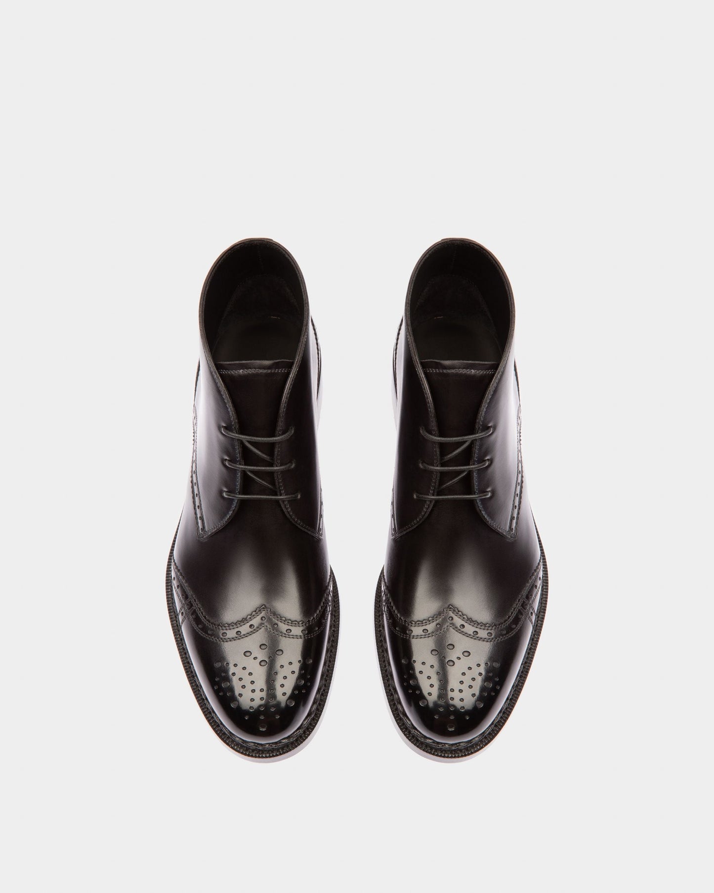 Oktavio Leather Boots In Black