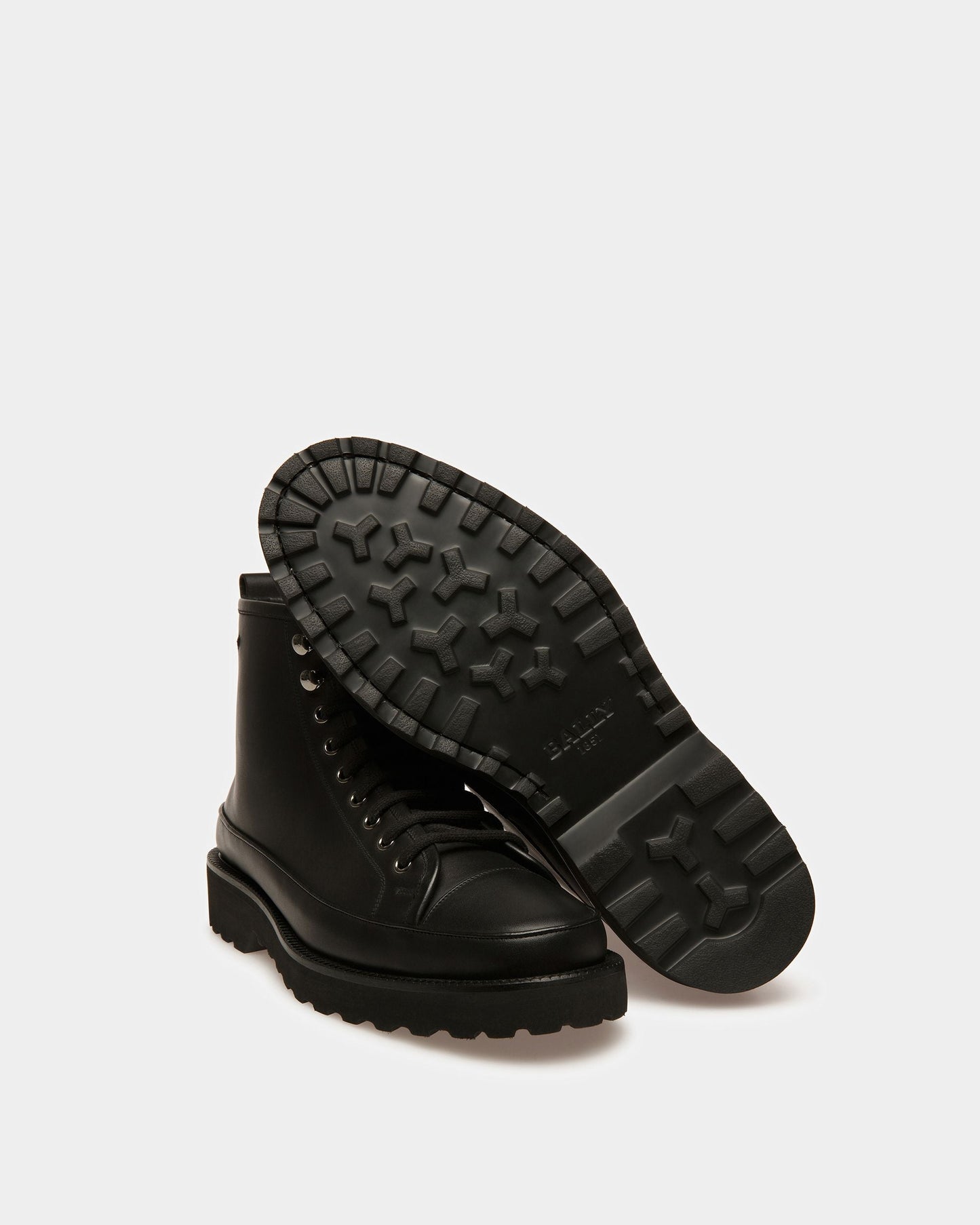 Nortis Leather Boots In Black