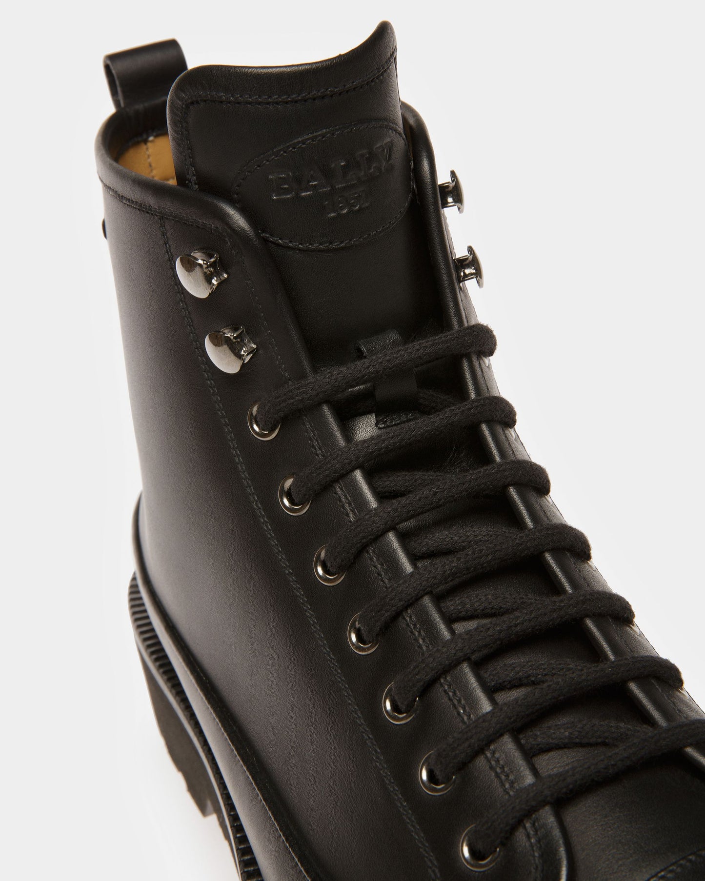 Nortis Leather Boots In Black