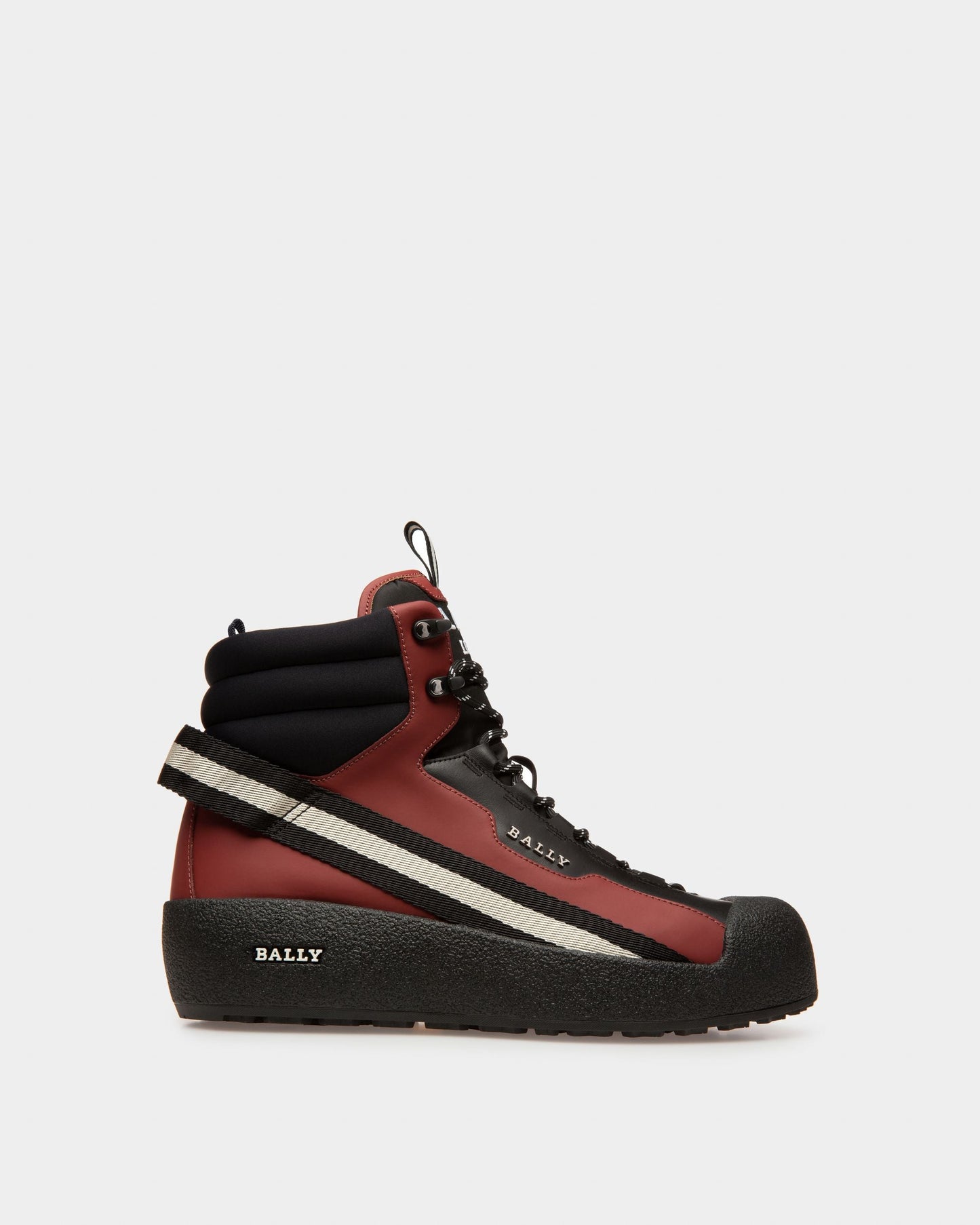 Clyde Leather Snow Boots In Black & Heritage Red