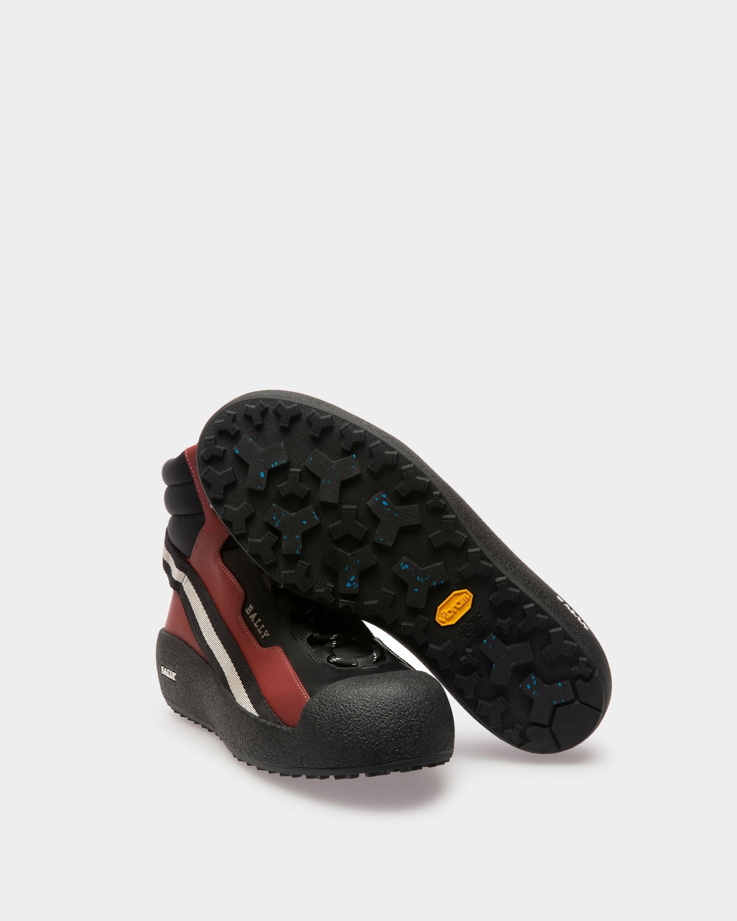 Clyde Leather Snow Boots In Black & Heritage Red