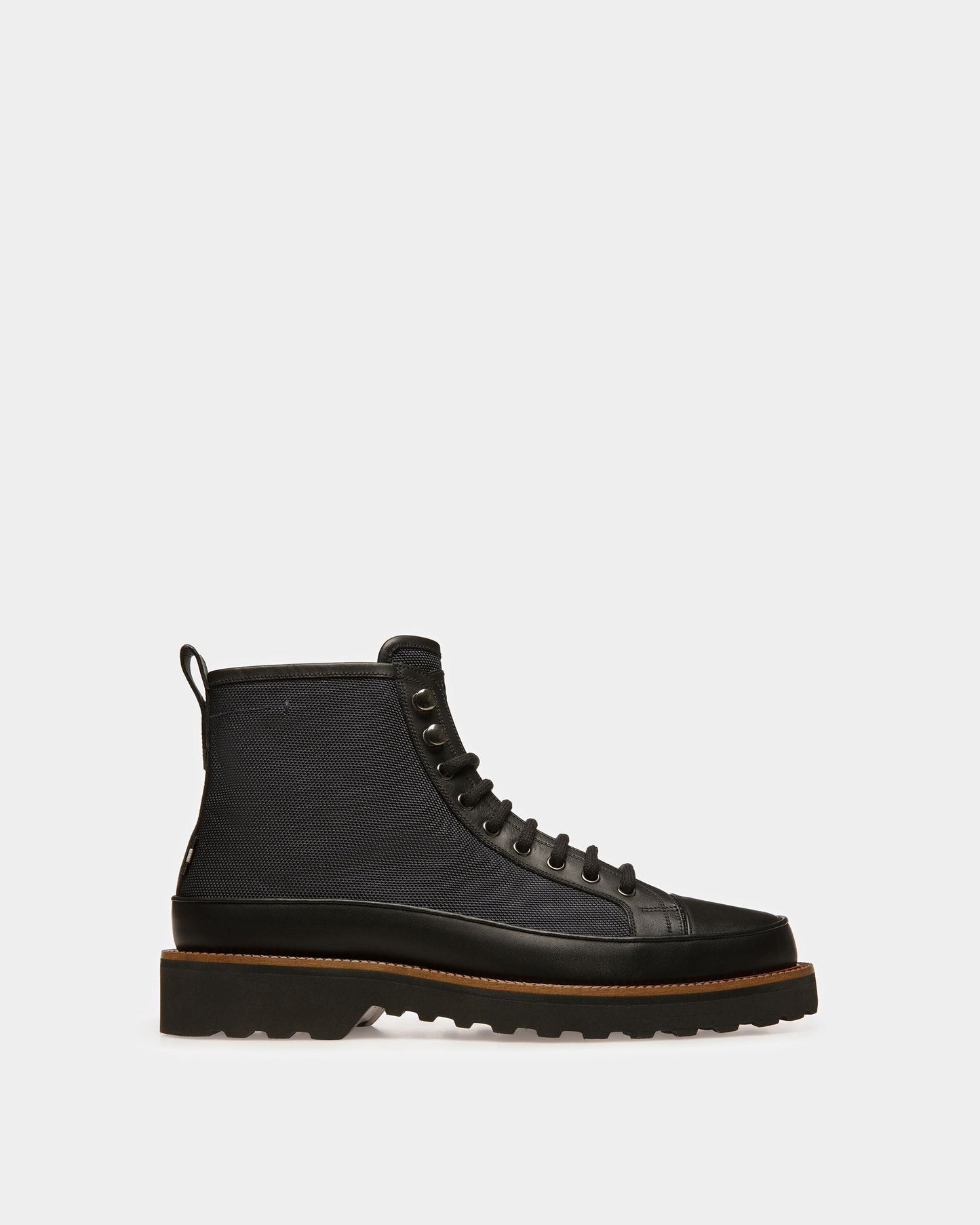 Nortis Leather