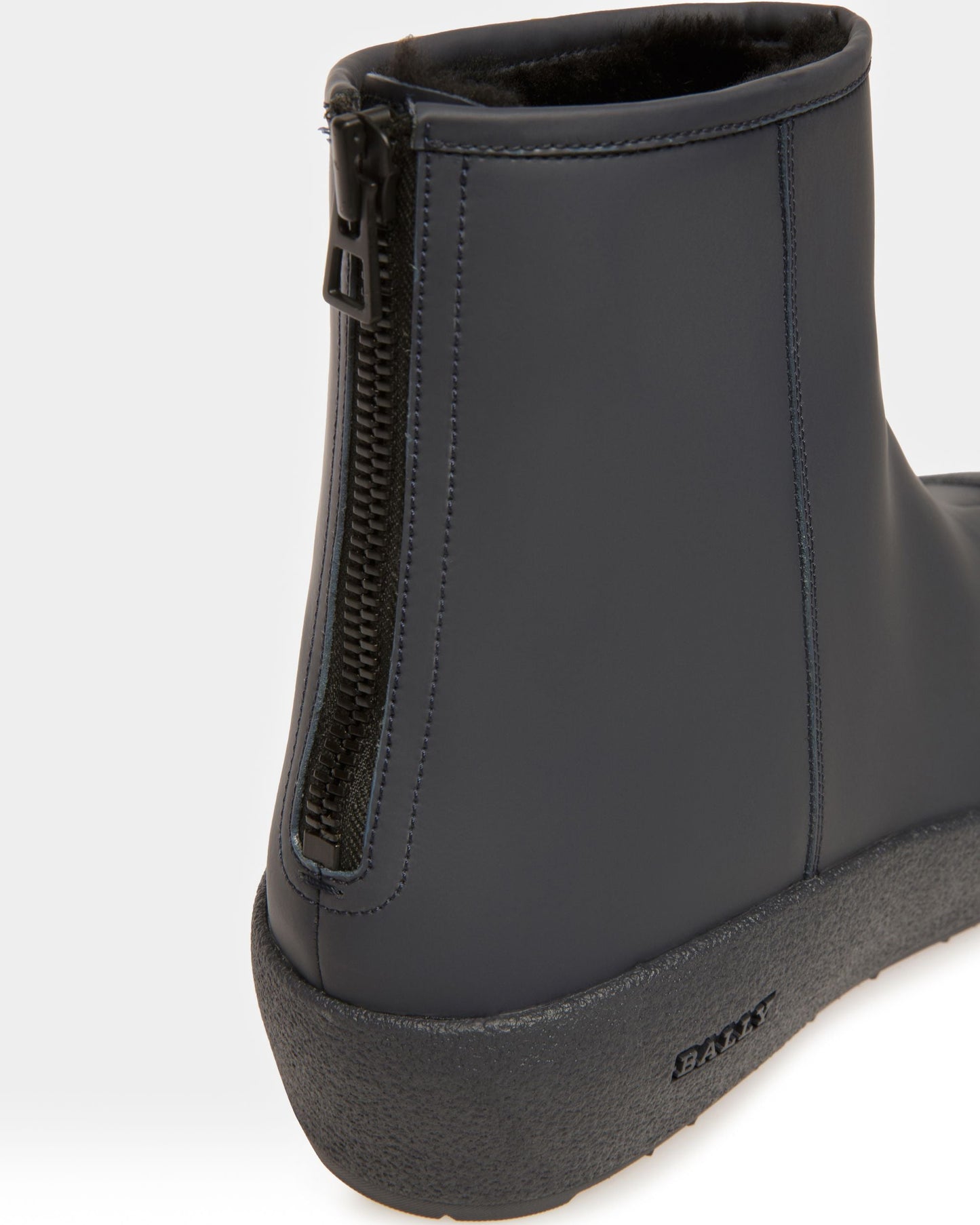 Bernina Leather Snow Boots In Navy