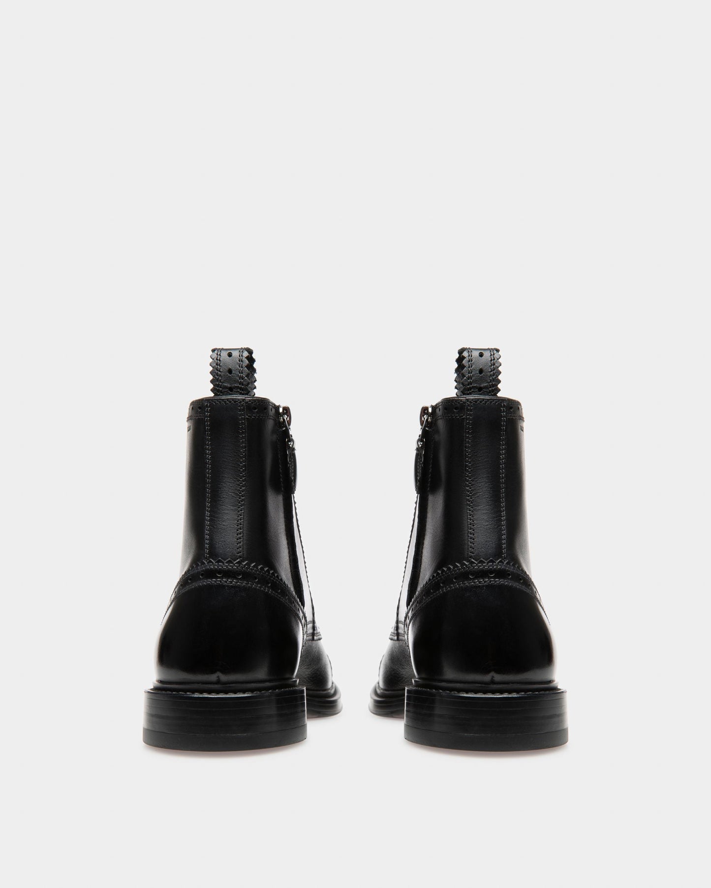 Nicoldon Leather Boots In Black