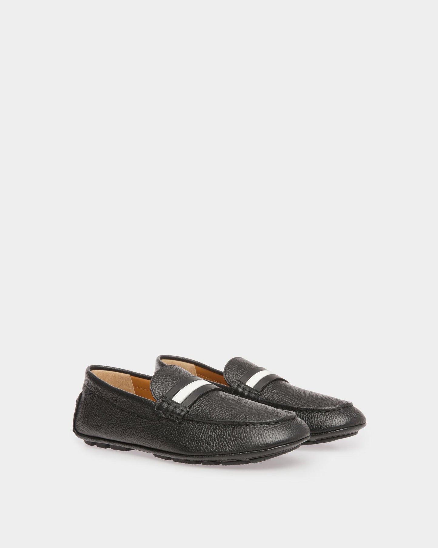 Karlos | Men's Drivers | Black Leather | Bally | Still Life 3/4 Front