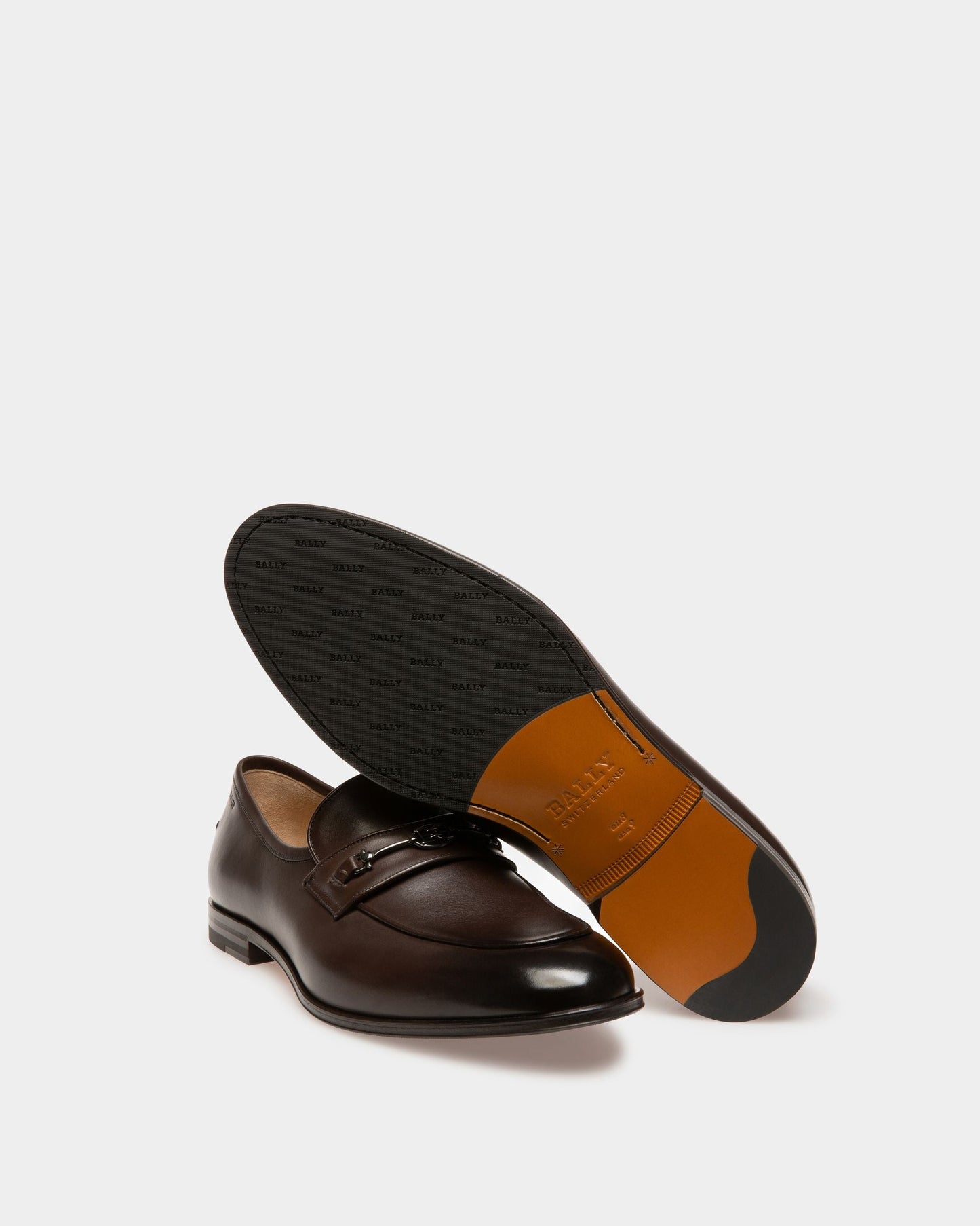 Weram Leather Loafers In Brown