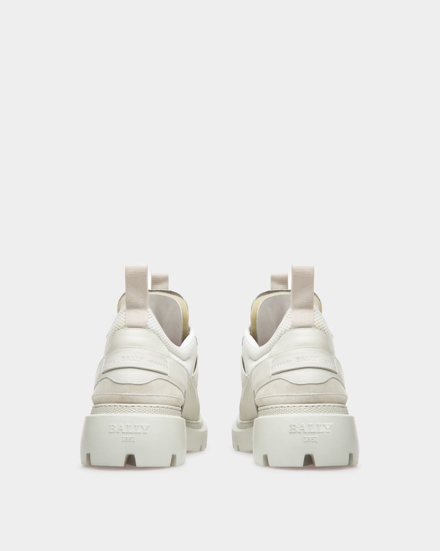 Vailont Leather Derbies In Dusty White
