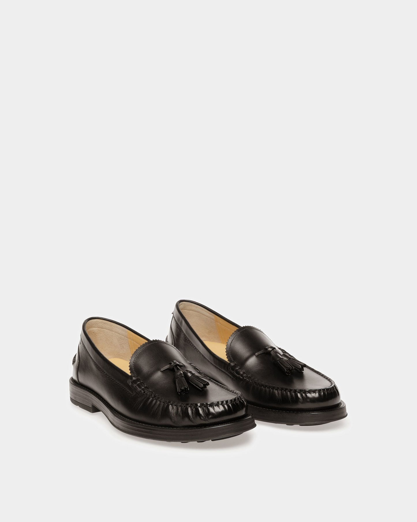 Resel Leather Moccasins In Black