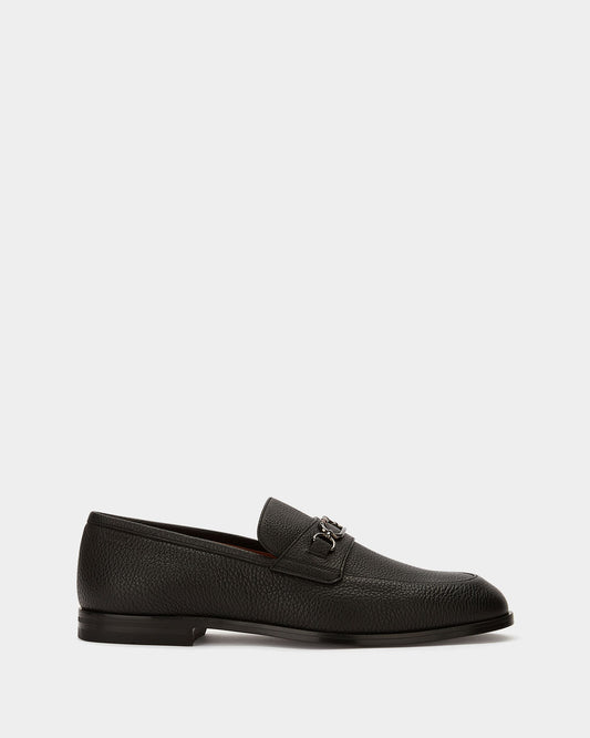 Loafer in Black Grained Leather