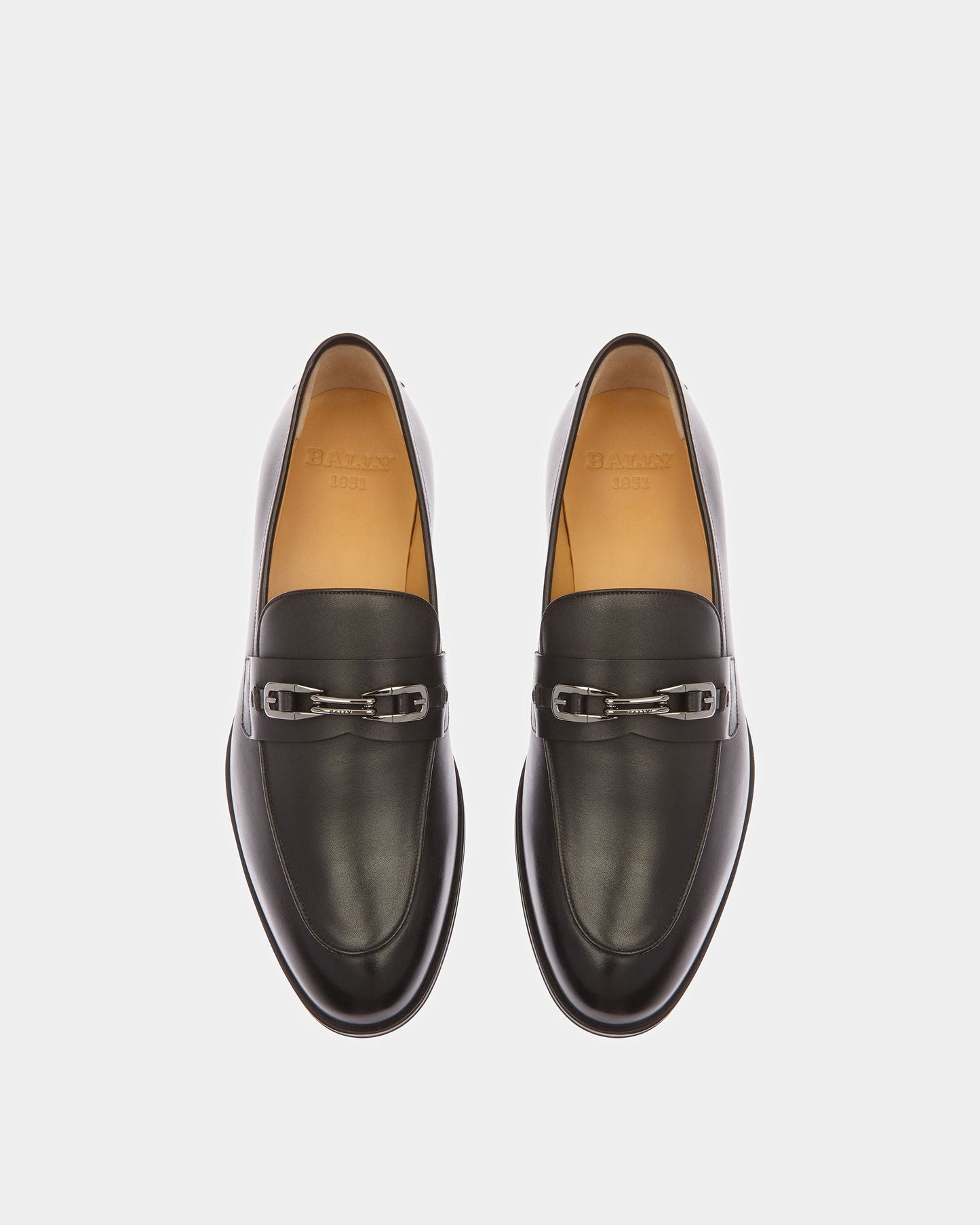 Westro Leather Loafers In Black