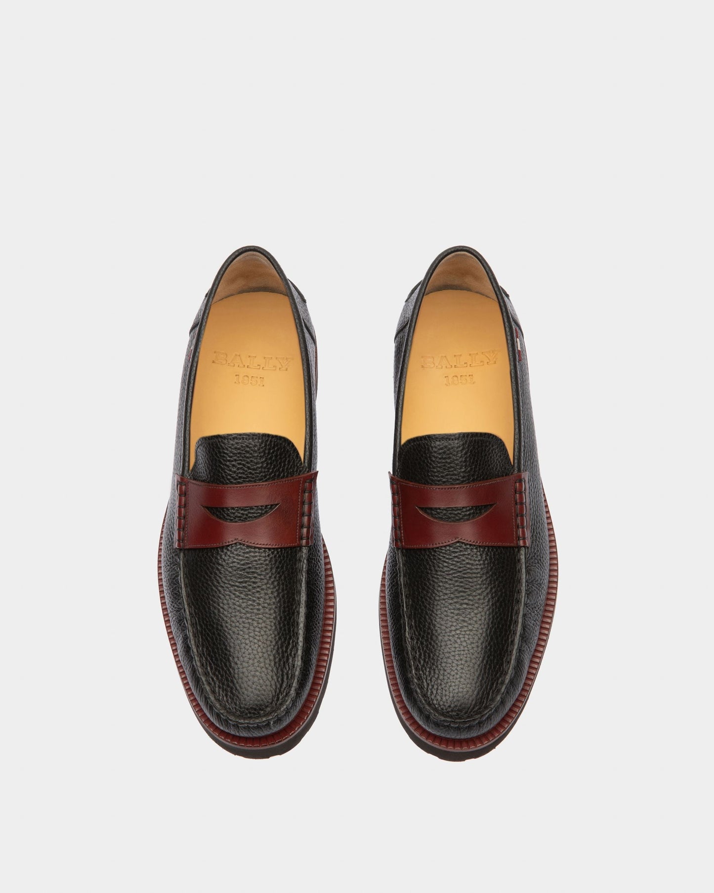 Noah Leather Loafers In Black & Heritage Red