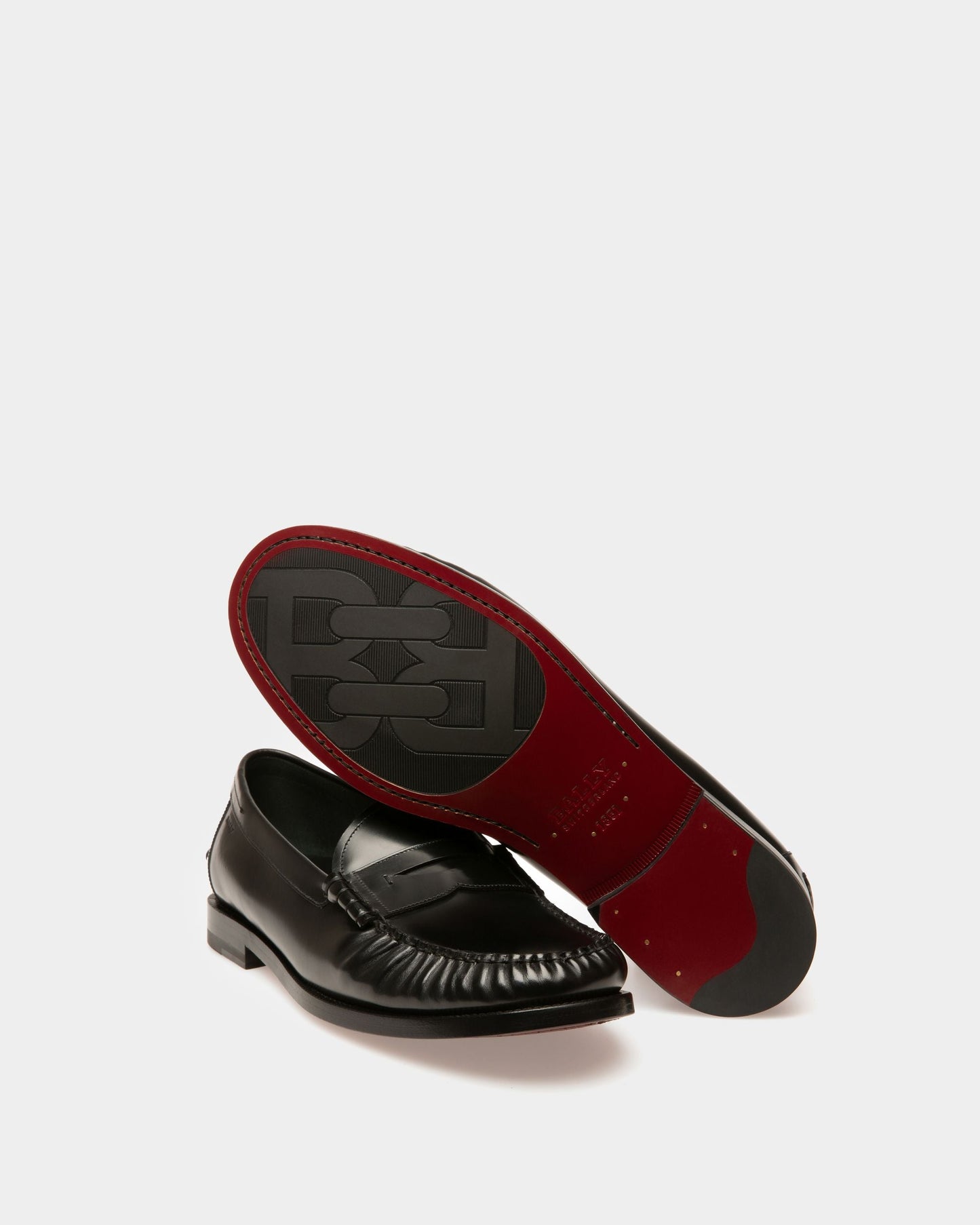 Coelo Leather Moccasins In Black