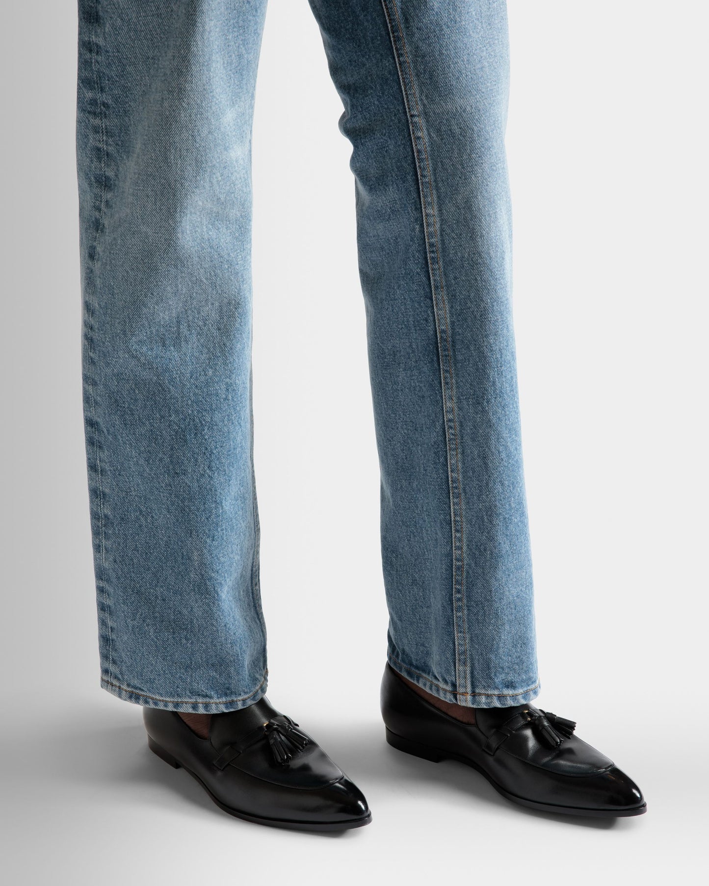 Valdam | Men's Loafers | Black Leather | Bally | On Model Close Up