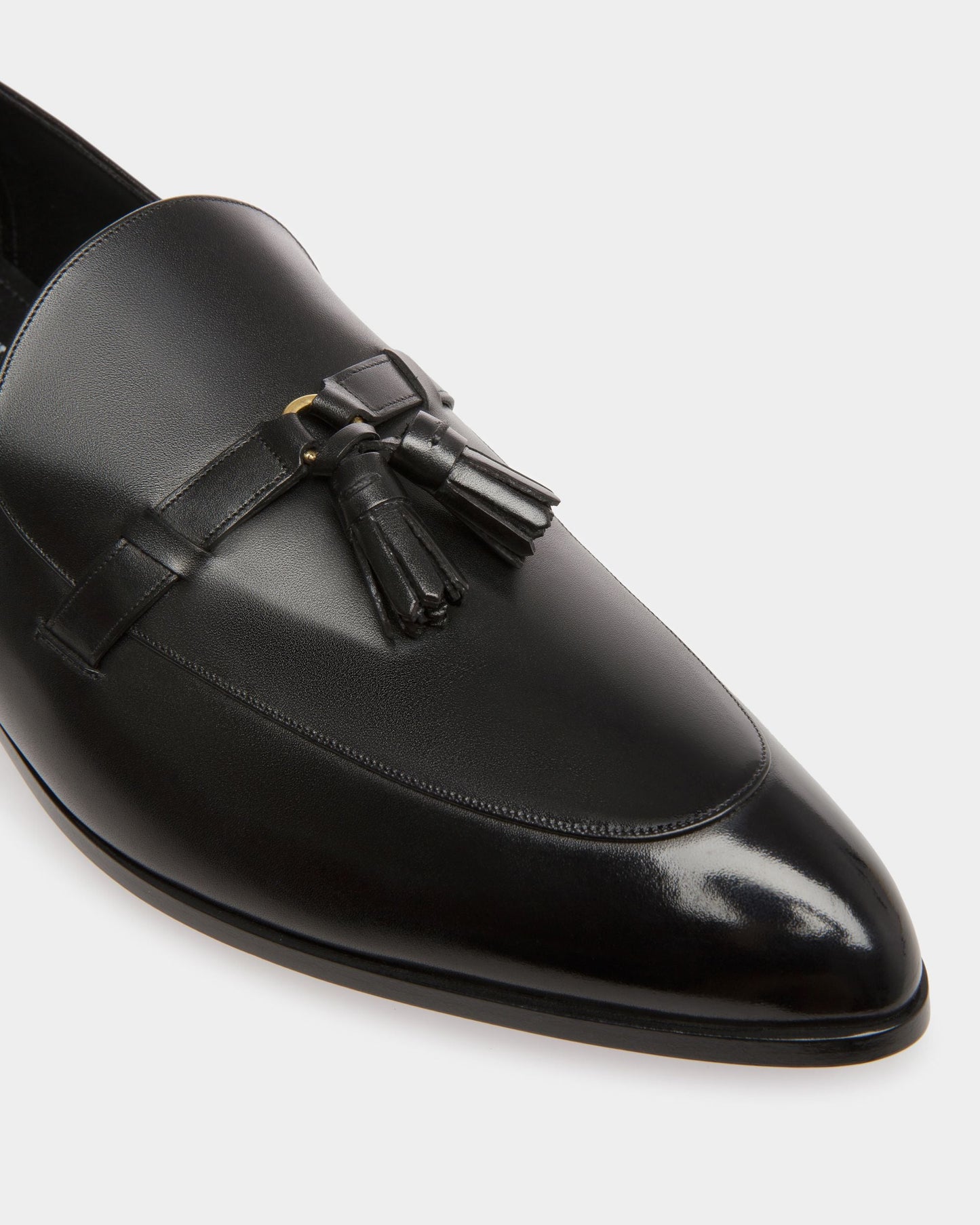Valdam | Men's Loafers | Black Leather | Bally | Still Life Detail
