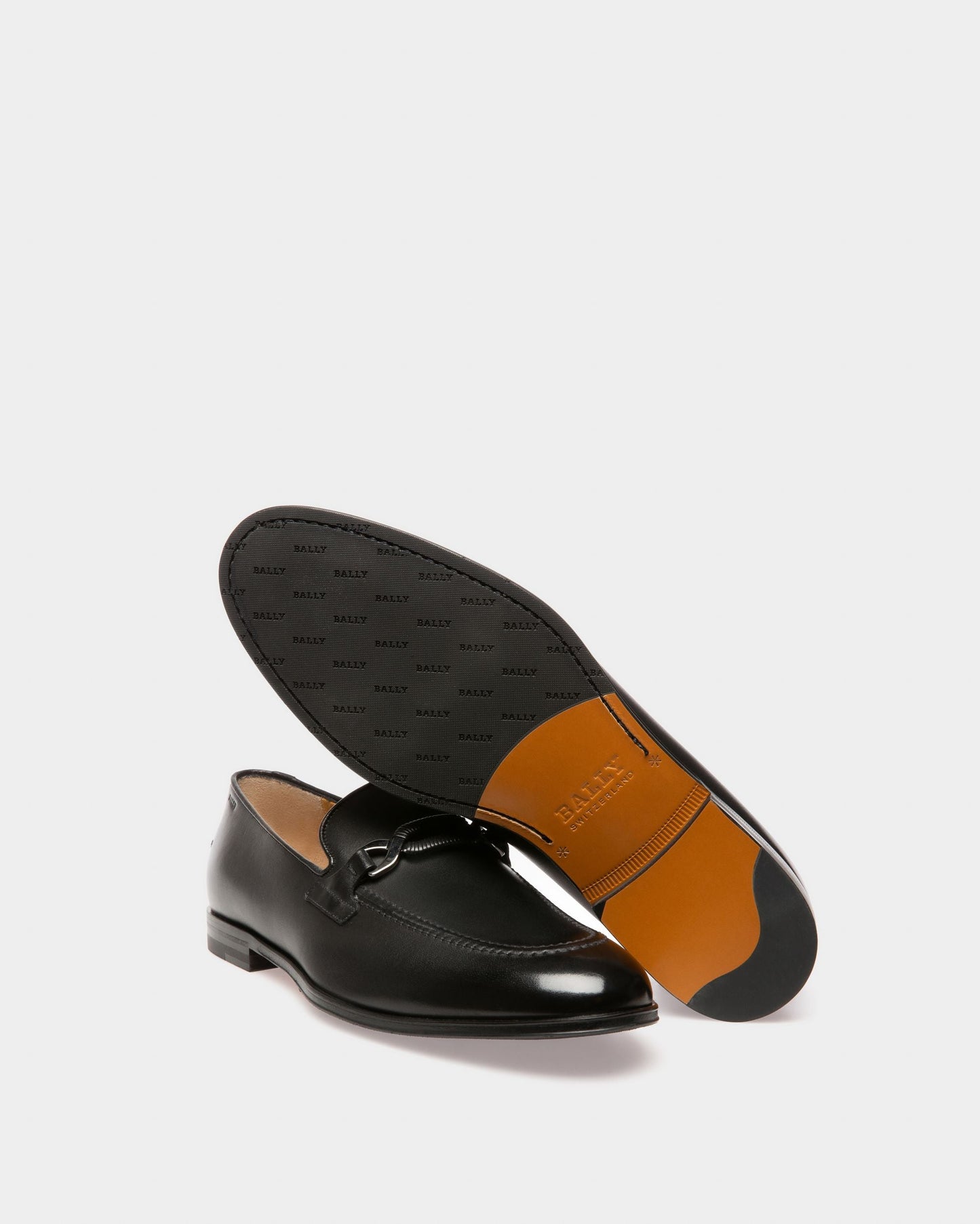 Wernof Leather Loafers In Black