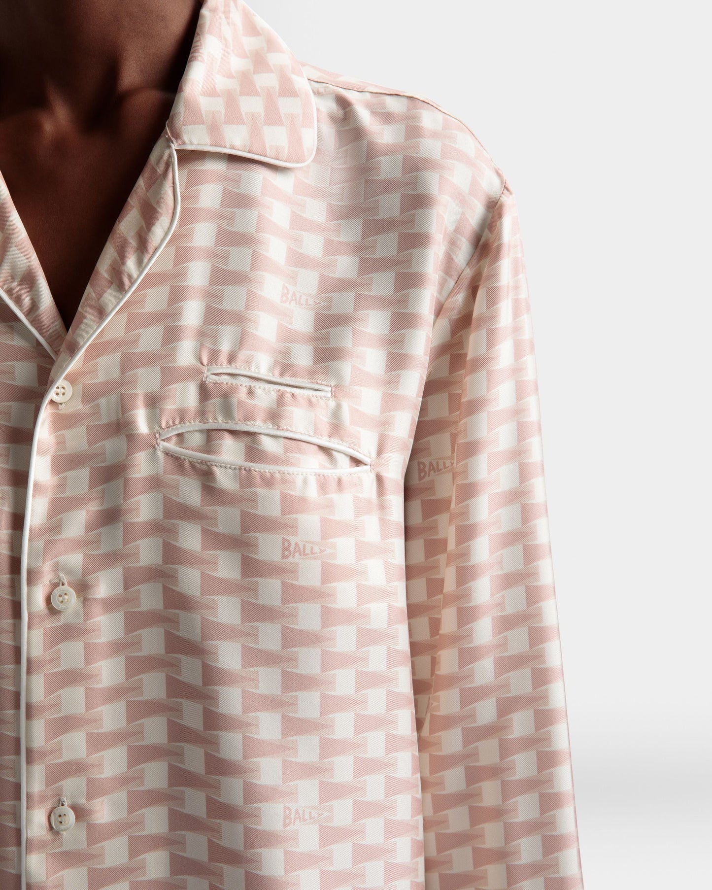 Pennant Print Shirt | Men's Shirt | Dusty Petal Silk | Bally | On Model Detail
