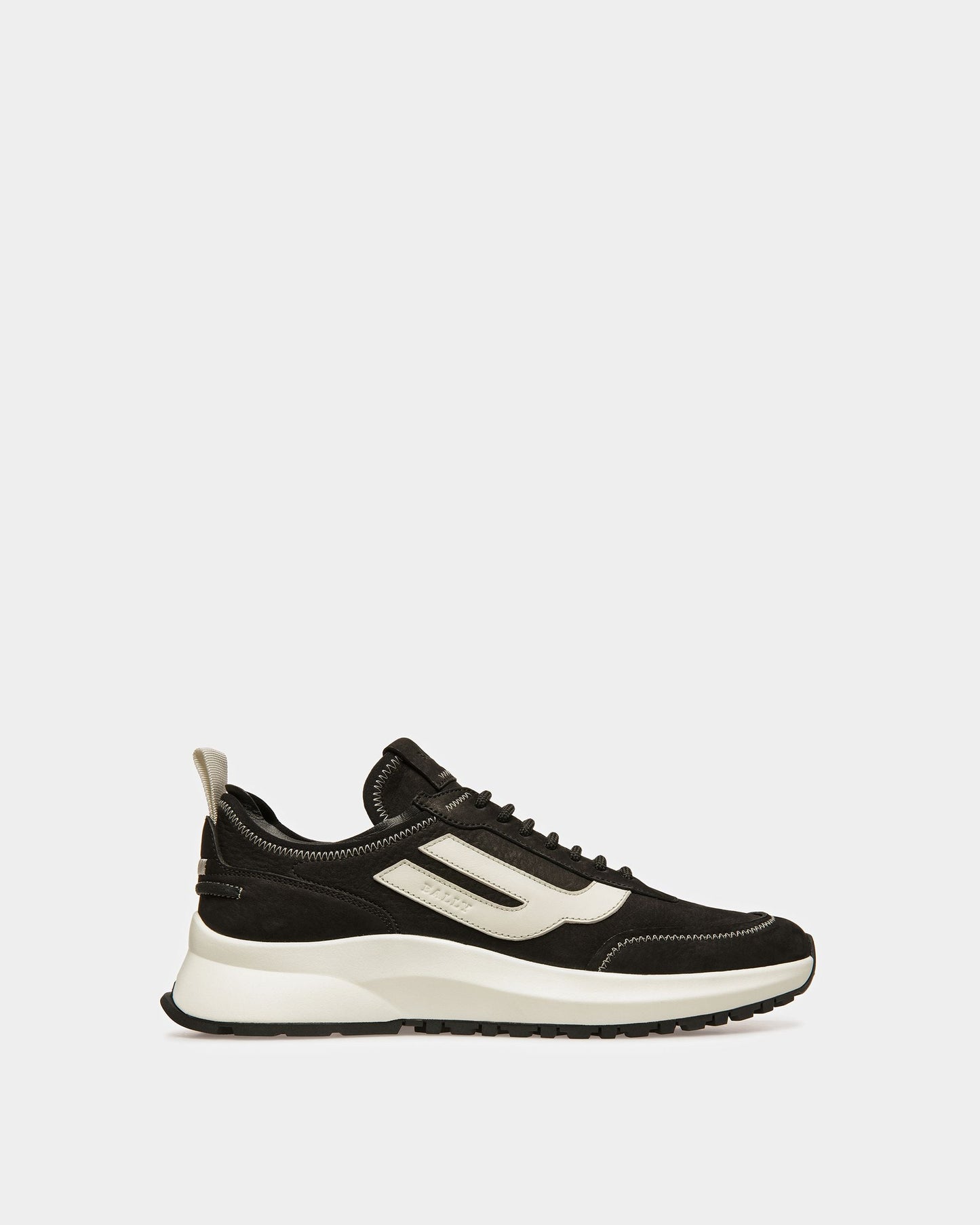 Darys Leather Sneakers In Black And Dusty White