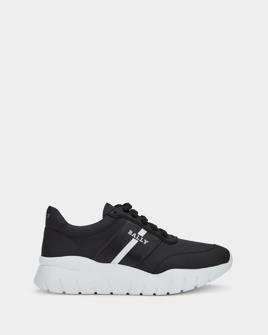 Sneaker in Black Leather
