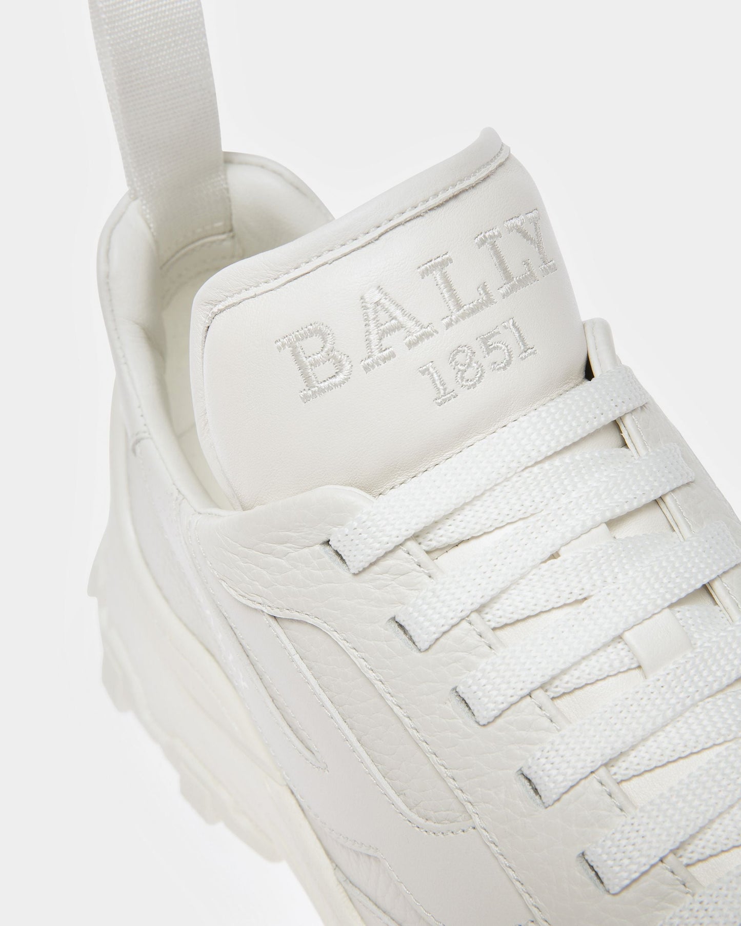 Holden Leather Sneakers In White