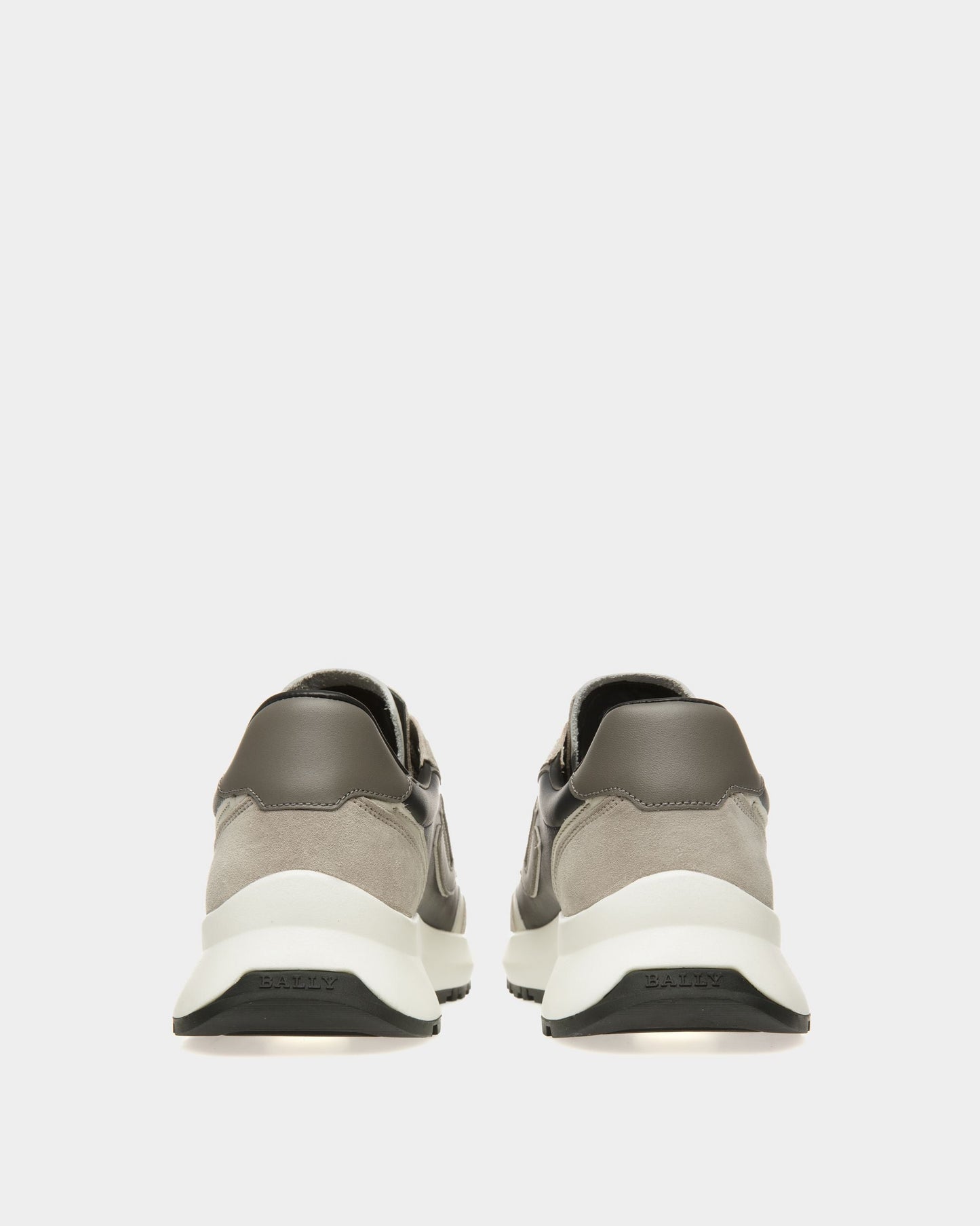 Demmy Leather Sneakers In Grey