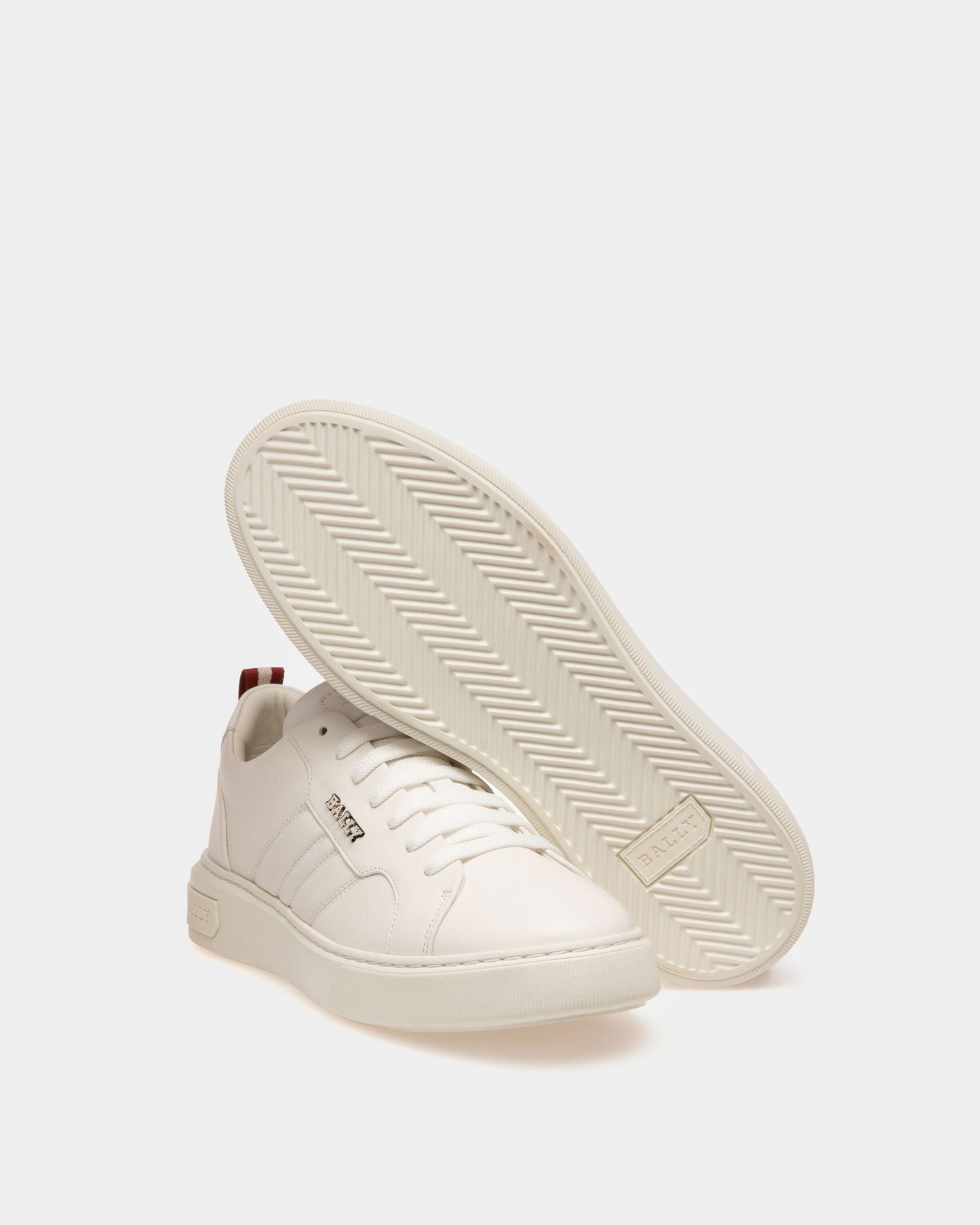 Maxim Leather Sneakers In White
