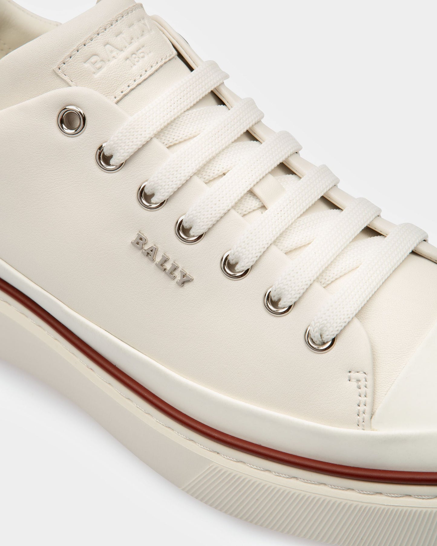 Maily Leather Sneakers In White