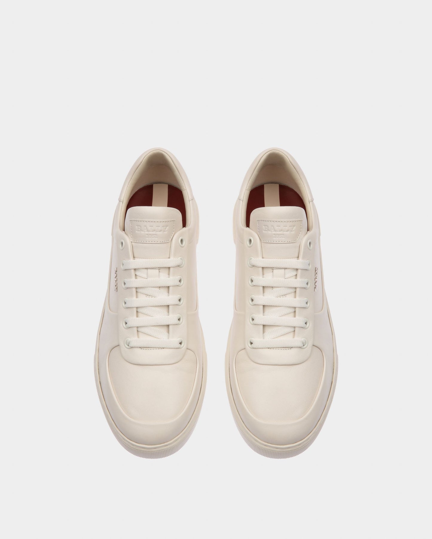 Manny Leather Sneakers In White