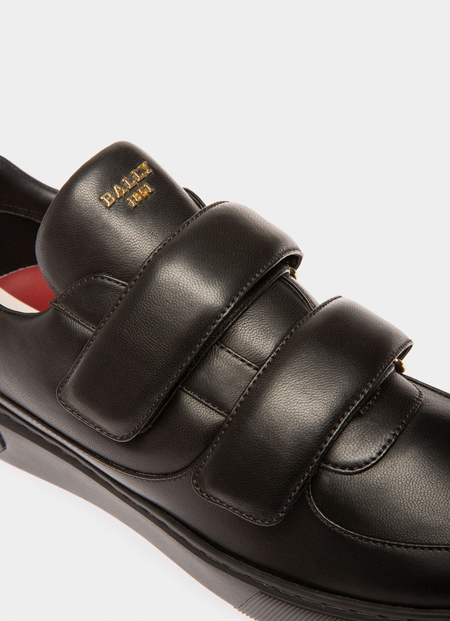 Maylor Leather Sneakers In Black