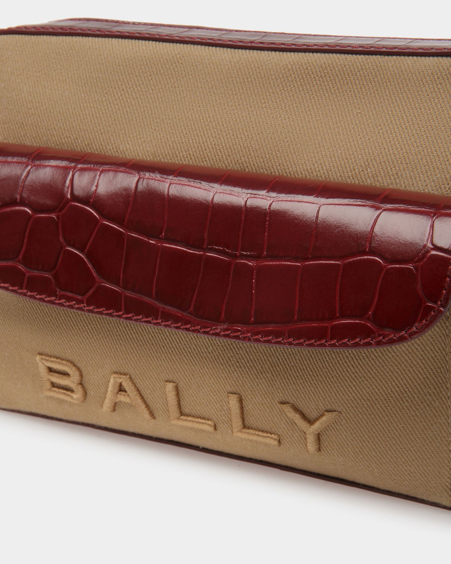 Bar Daniel | Women's Crossbody Bag | Sand And Burgundy Fabric | Bally | Still Life Detail