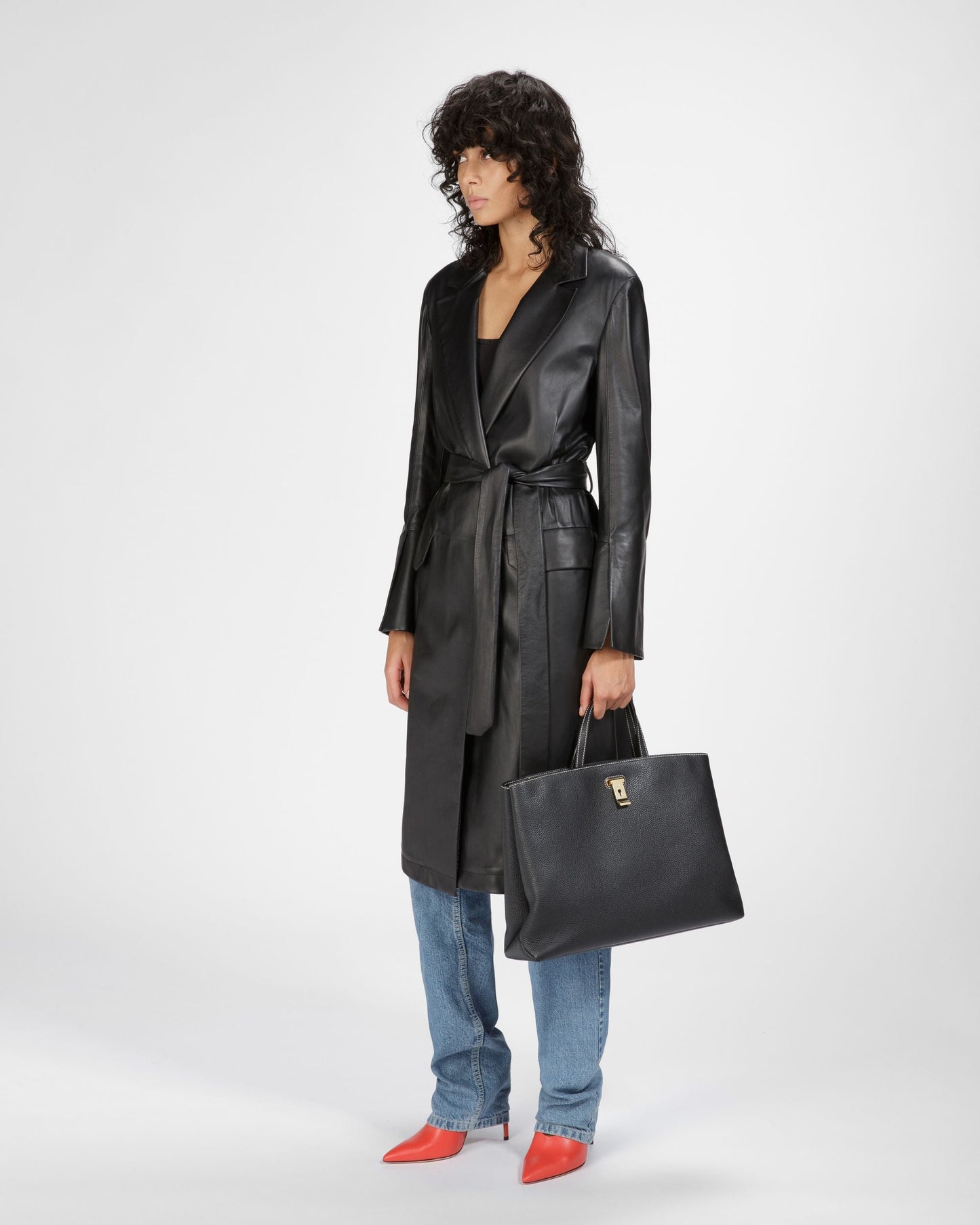 Lock Me Tote Bag In Black Leather