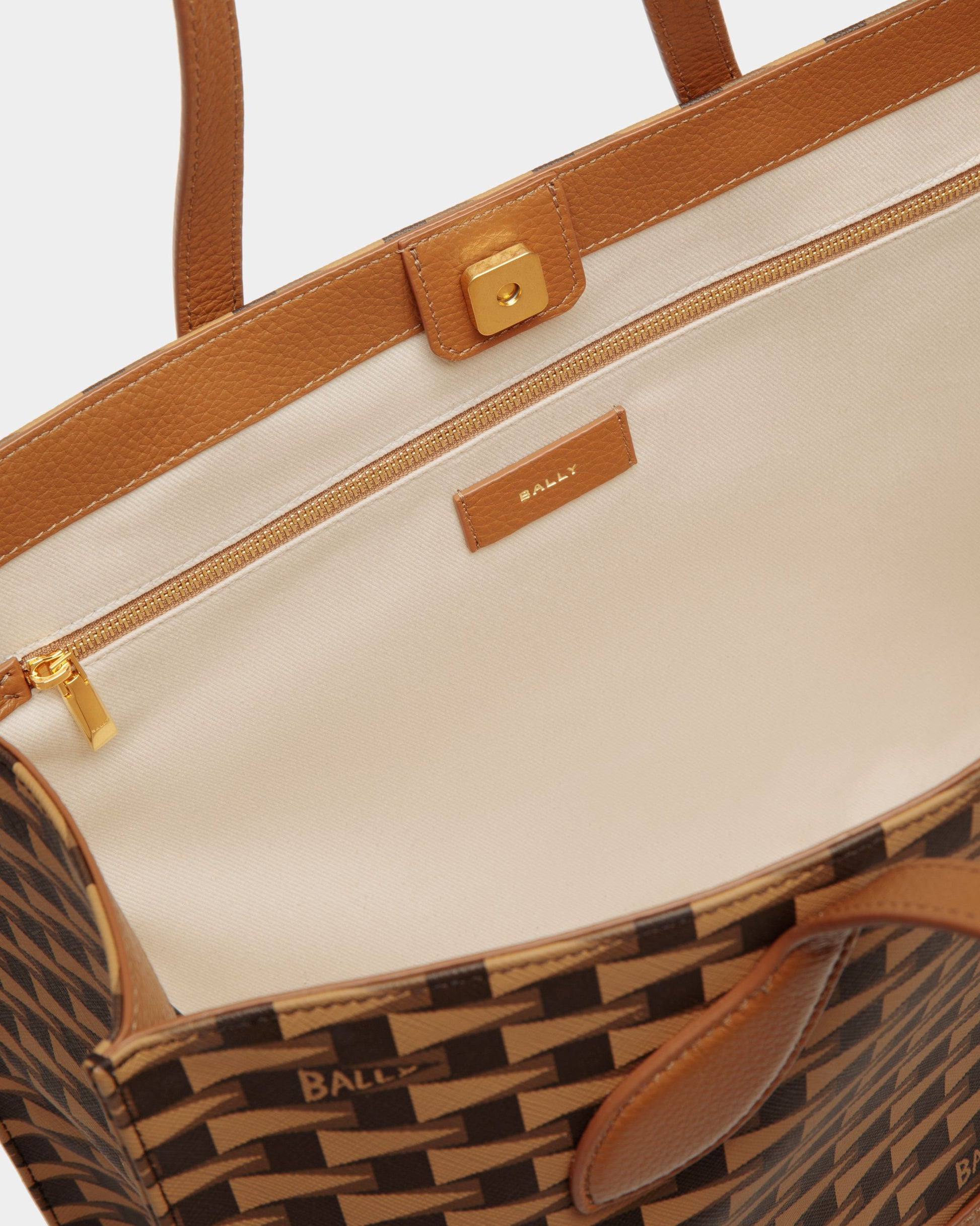 Keep On | Women's Tote Bag | Desert TPU | Bally | Still Life Open / Inside