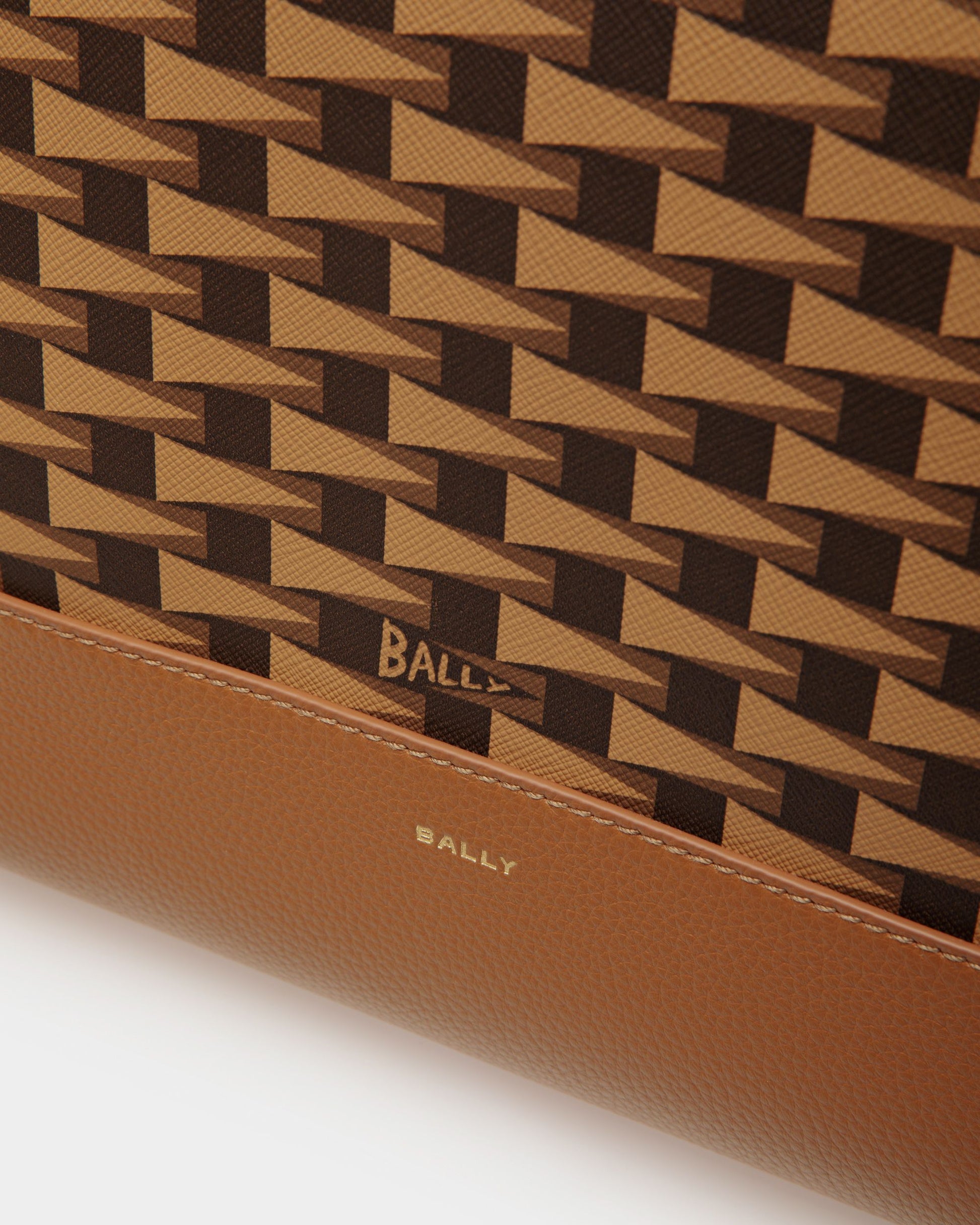 Keep On | Women's Tote Bag | Desert TPU | Bally | Still Life Detail