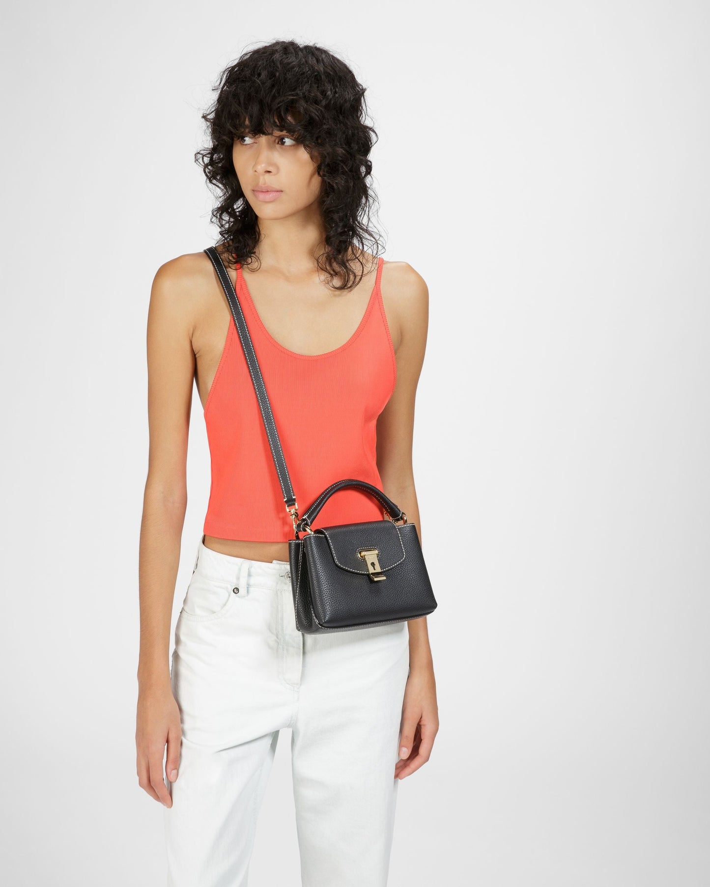 Layka XS Leather Minibag In Black