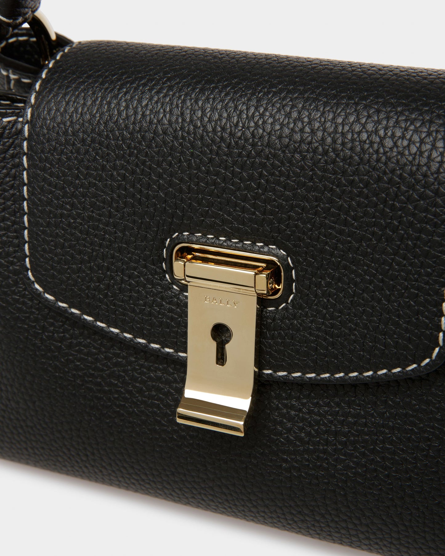 Layka XS Leather Minibag In Black