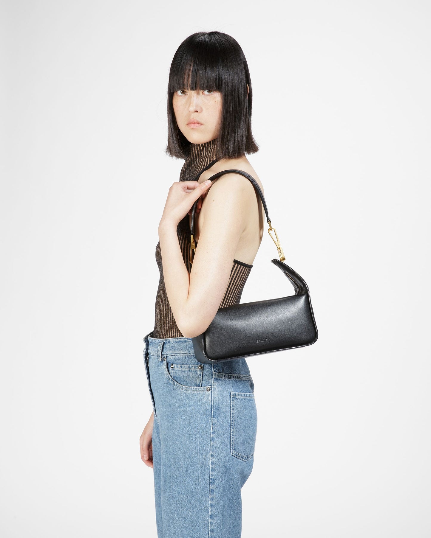 B-Hook Leather Shoulder Bag In Black