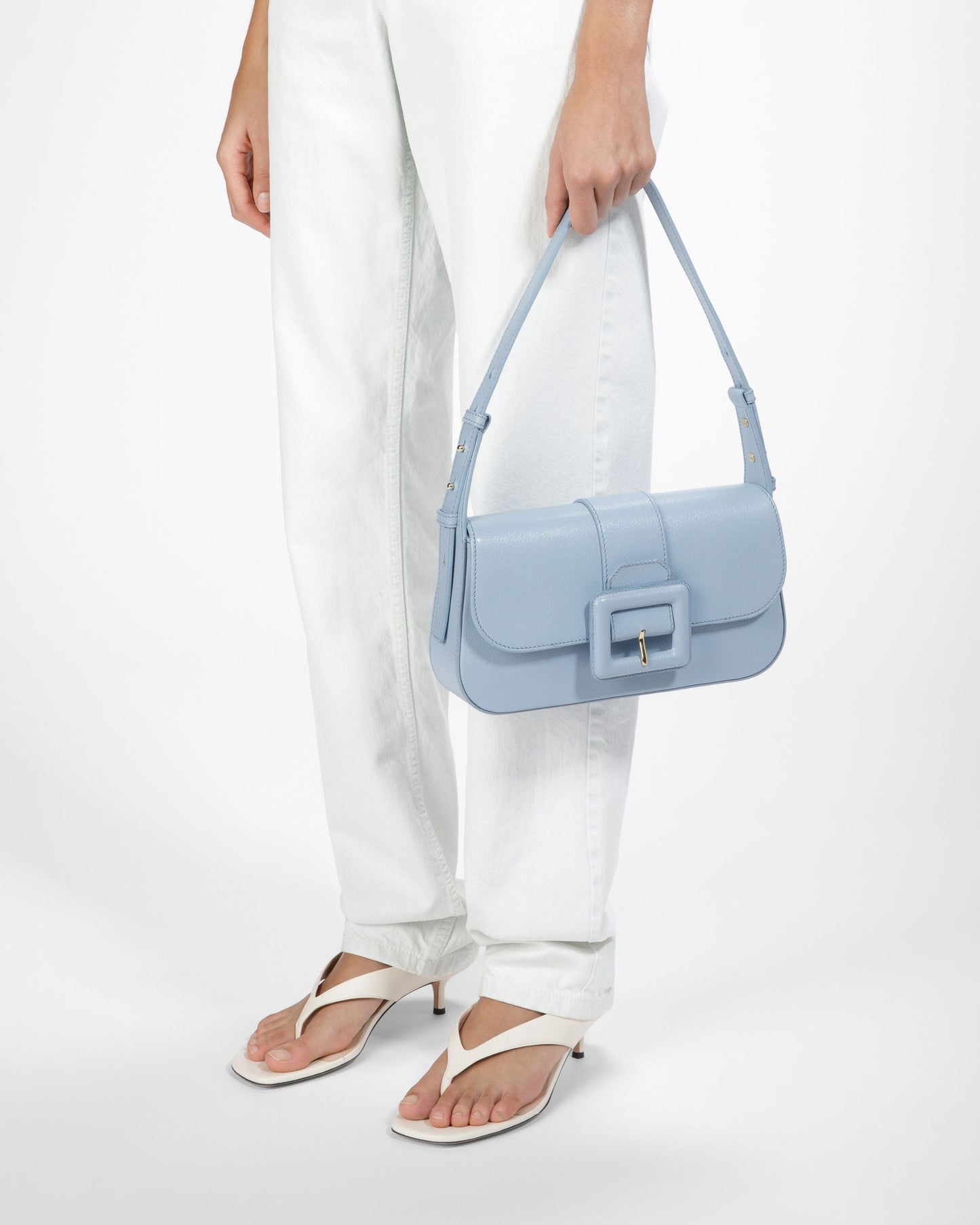Jadha Leather Shoulder Bag In Light Blue