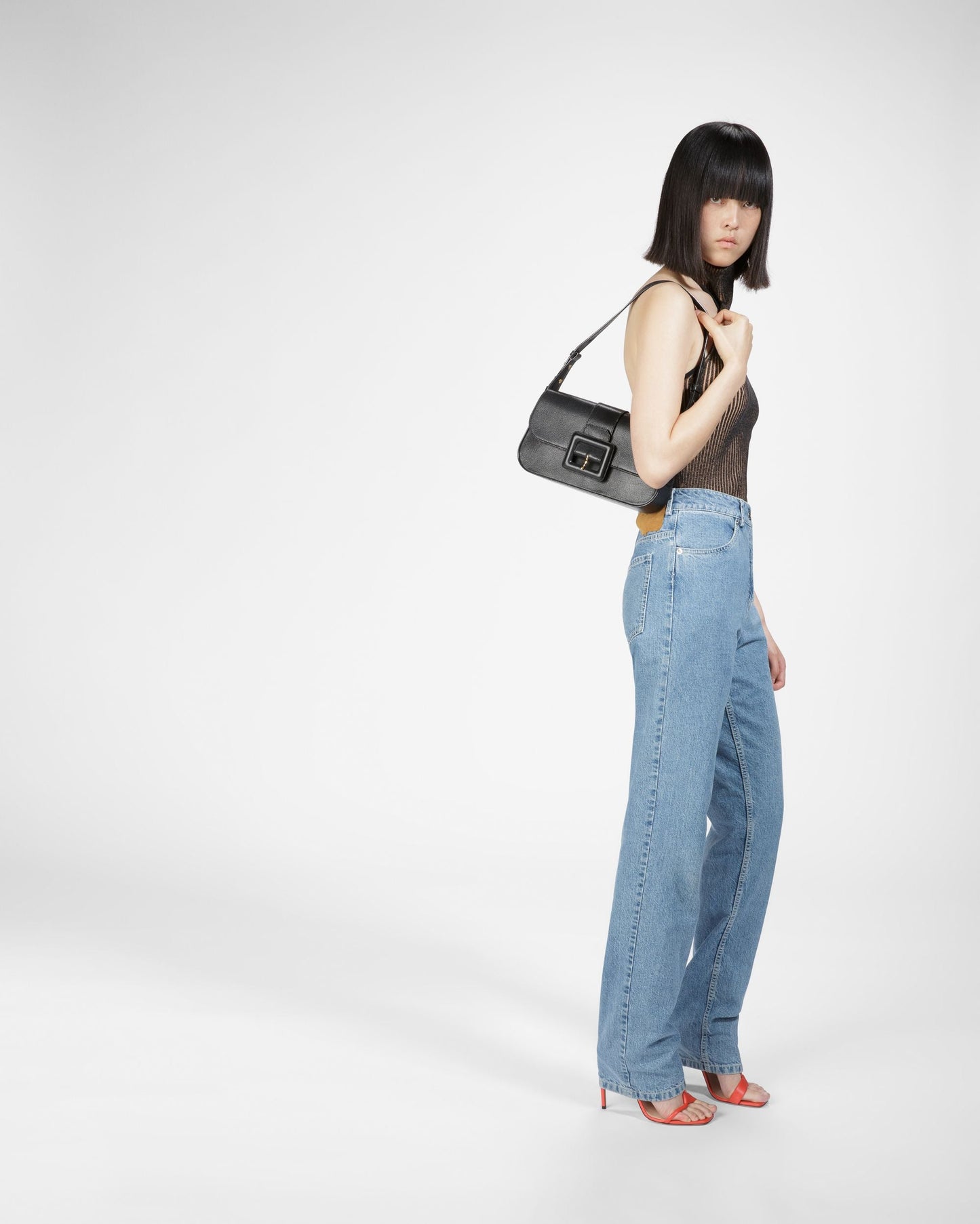 Jadha Leather Shoulder Bag In Black