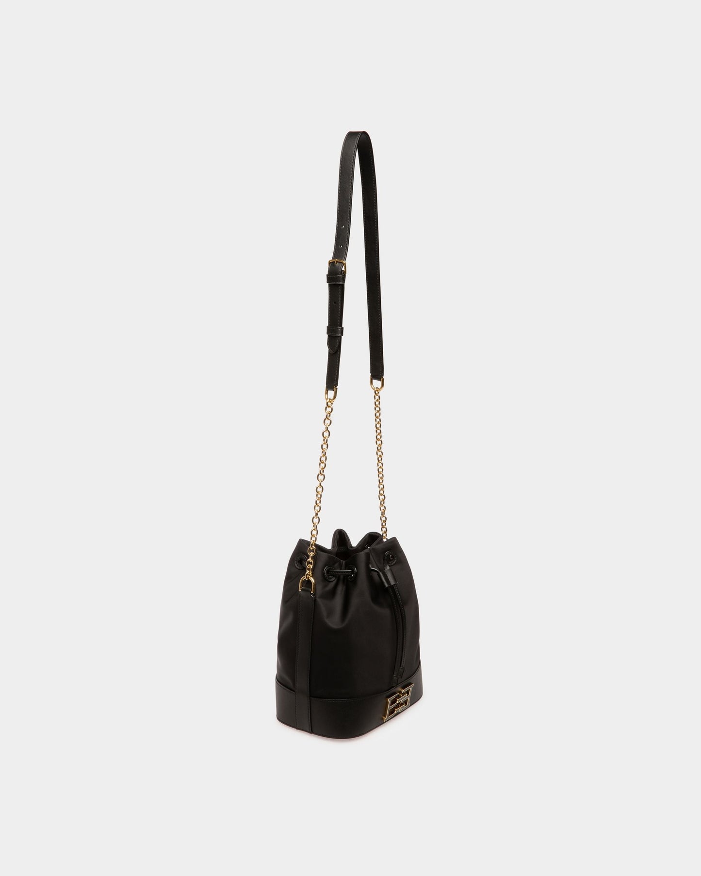 Eoh Nylon Bucket Bag In Black