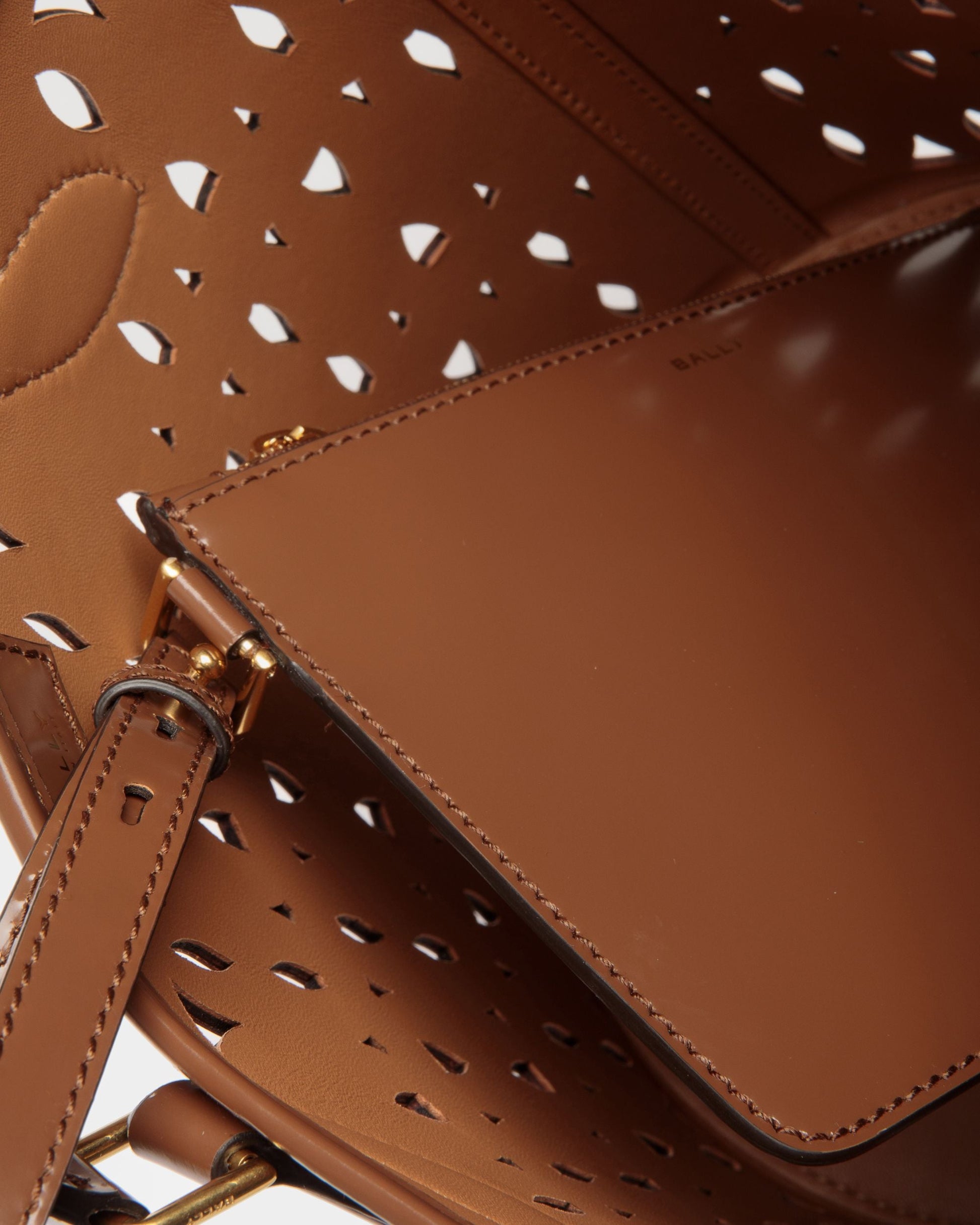 Lago | Women's Bag | Brown Leather | Bally | Still Life Open / Inside