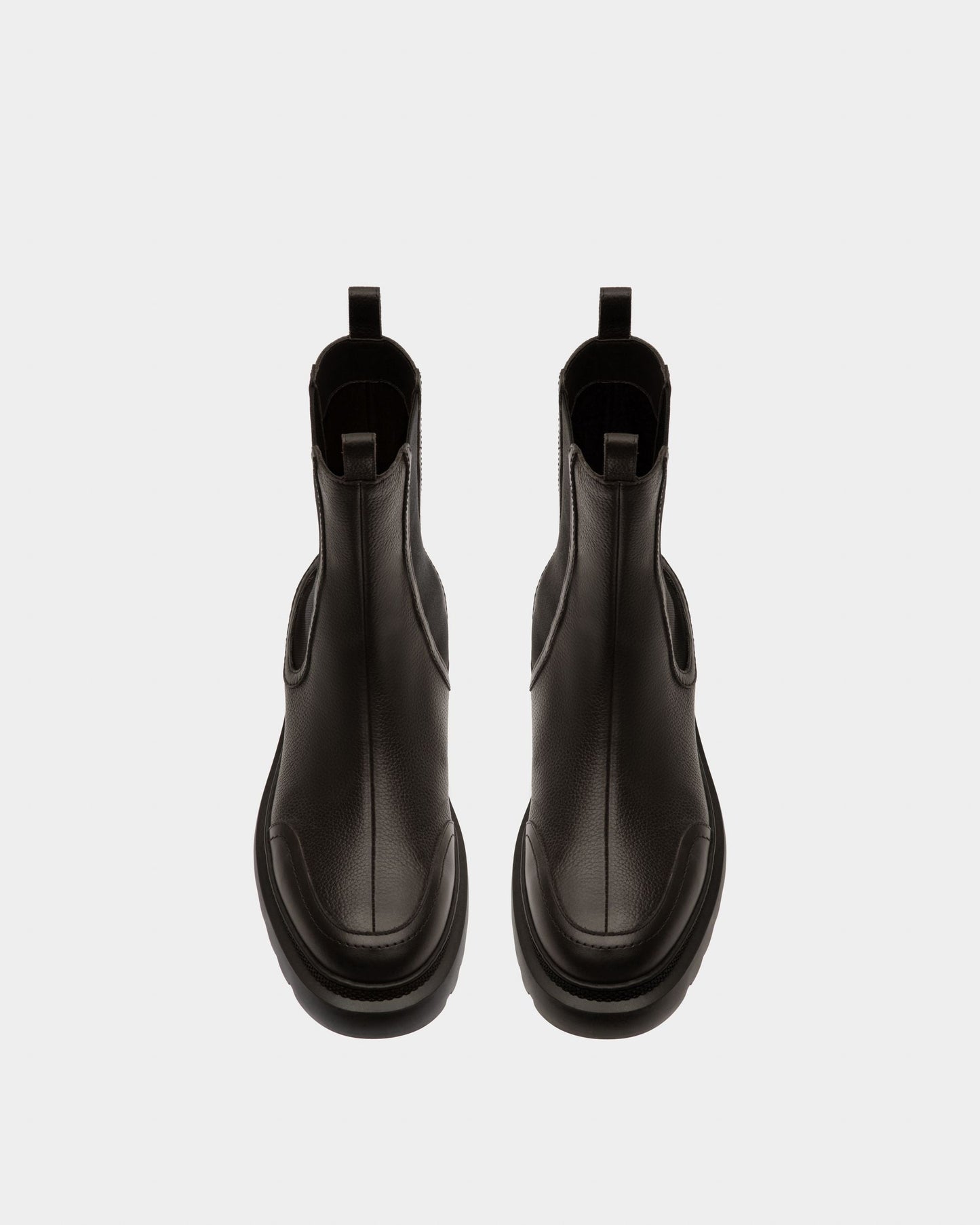 Ginny Flat Leather Boots In Black
