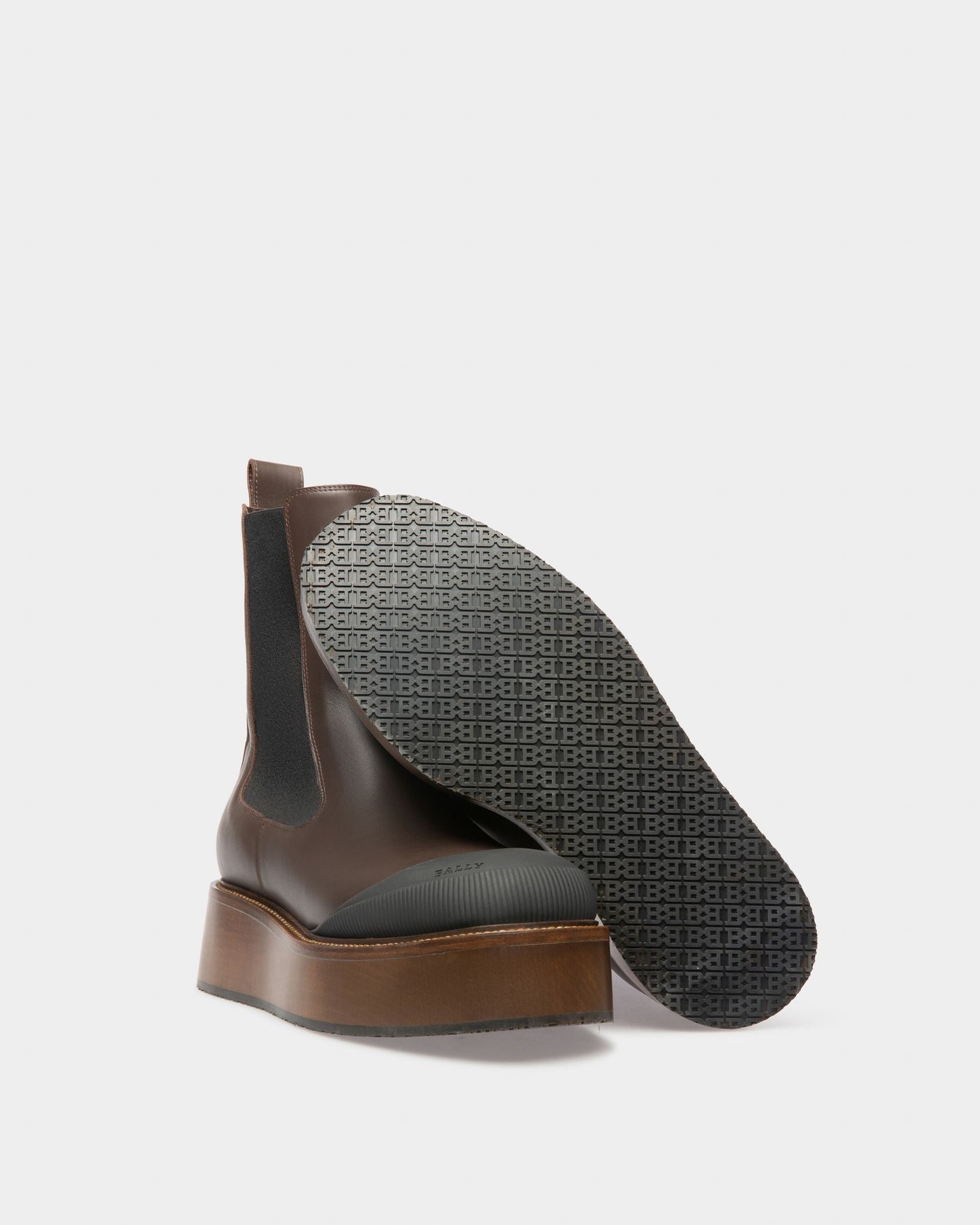 Ilene Leather Booties In Ebony Brown
