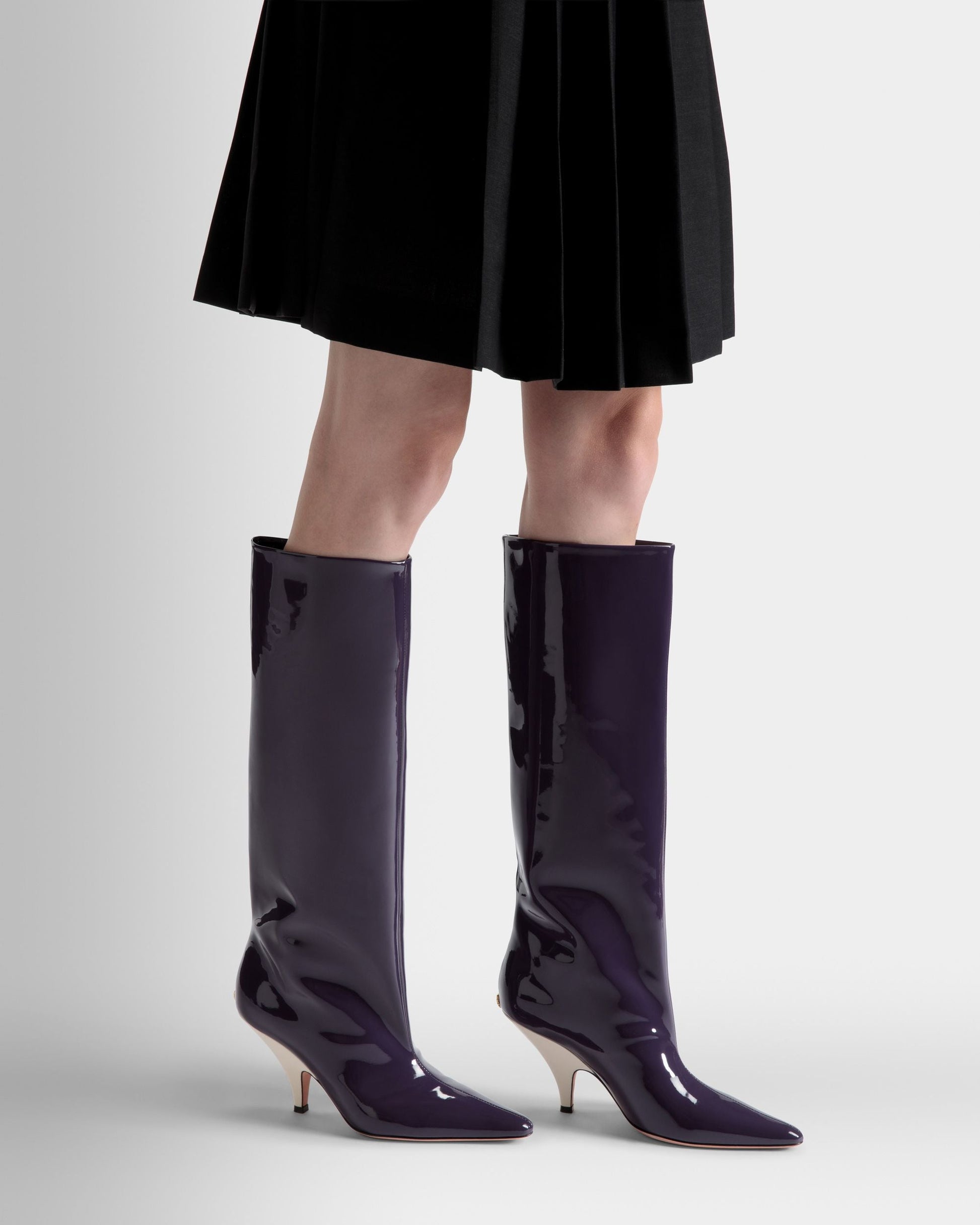 Kika | Women's Boots | Orchid Leather | Bally | On Model Close Up